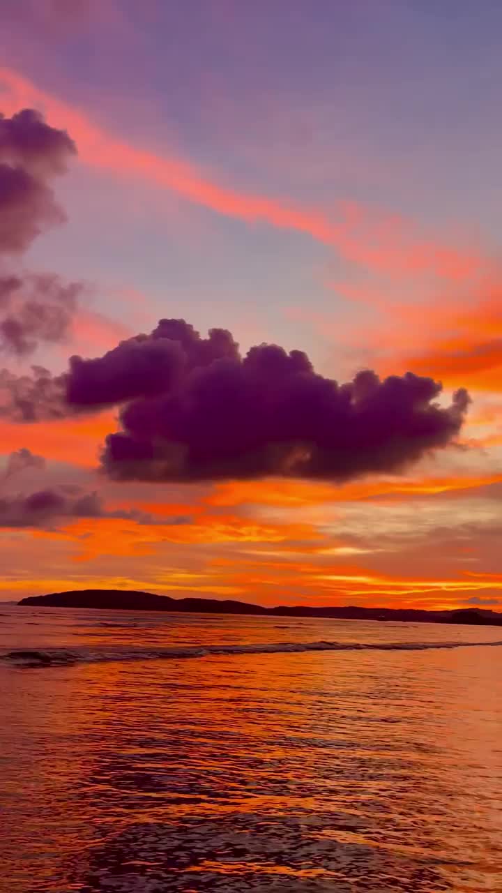 Stunning Krabi Sunset: Nature’s Fiery Sky 🌞🔥