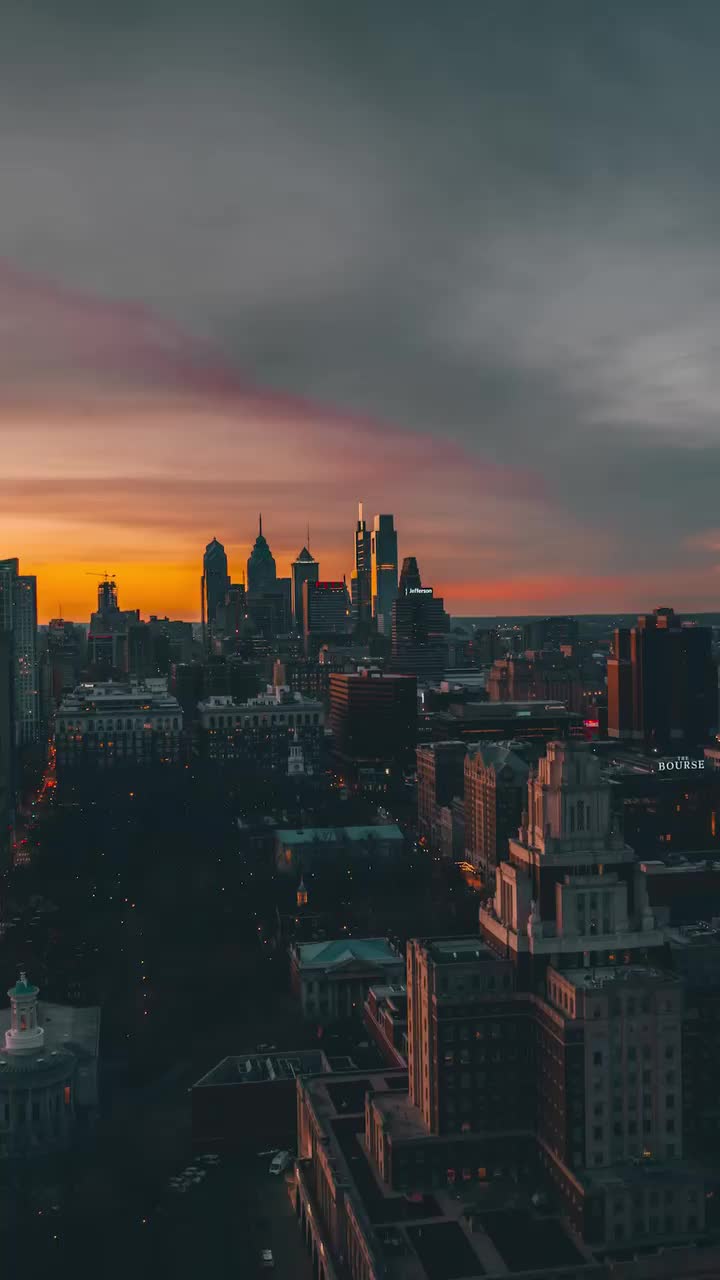 Discover Philly's Nighttime Skyline - A Hyperlapse Journey