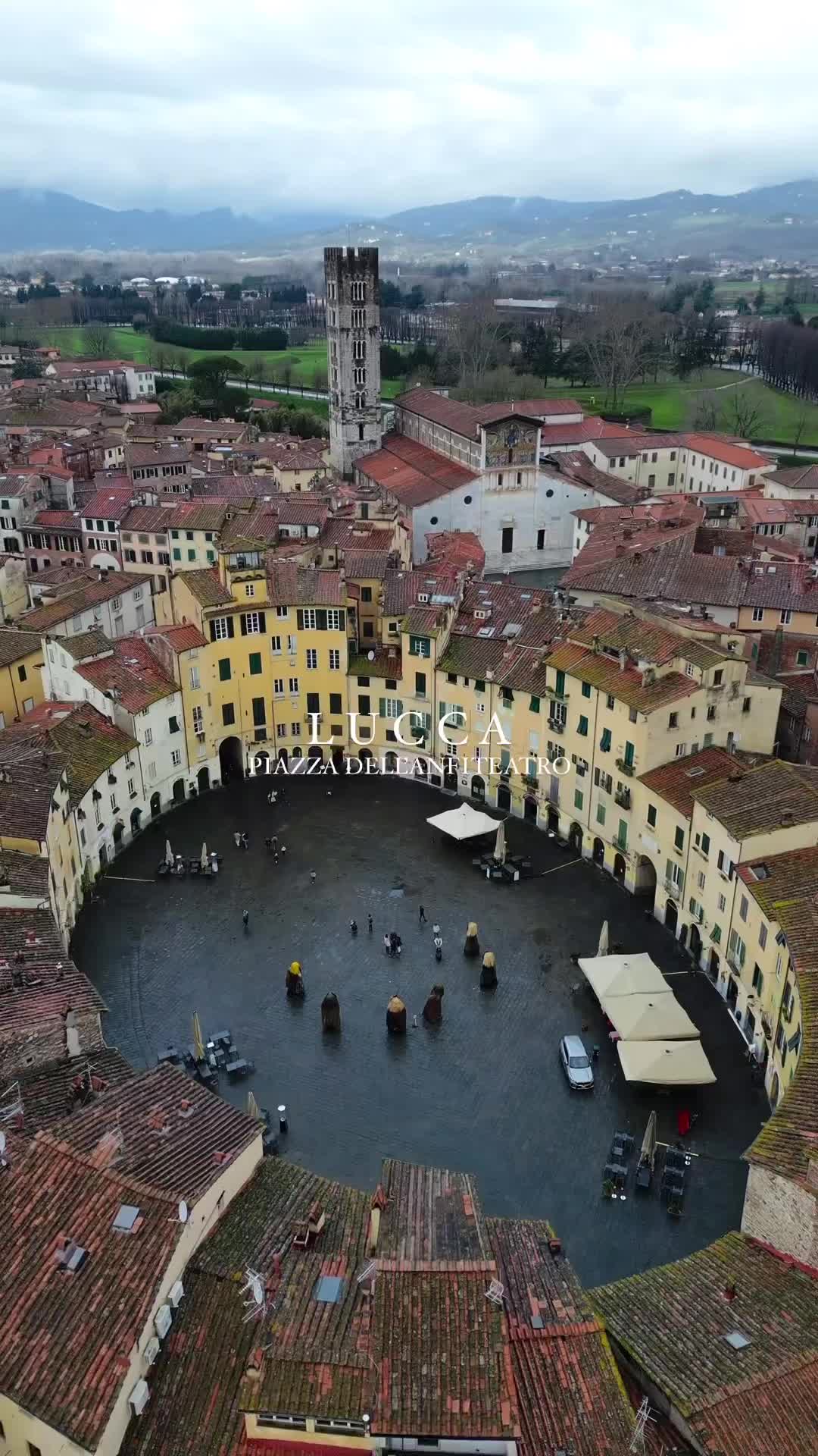 Discover Piazza dell’Anfiteatro in Lucca, Italy