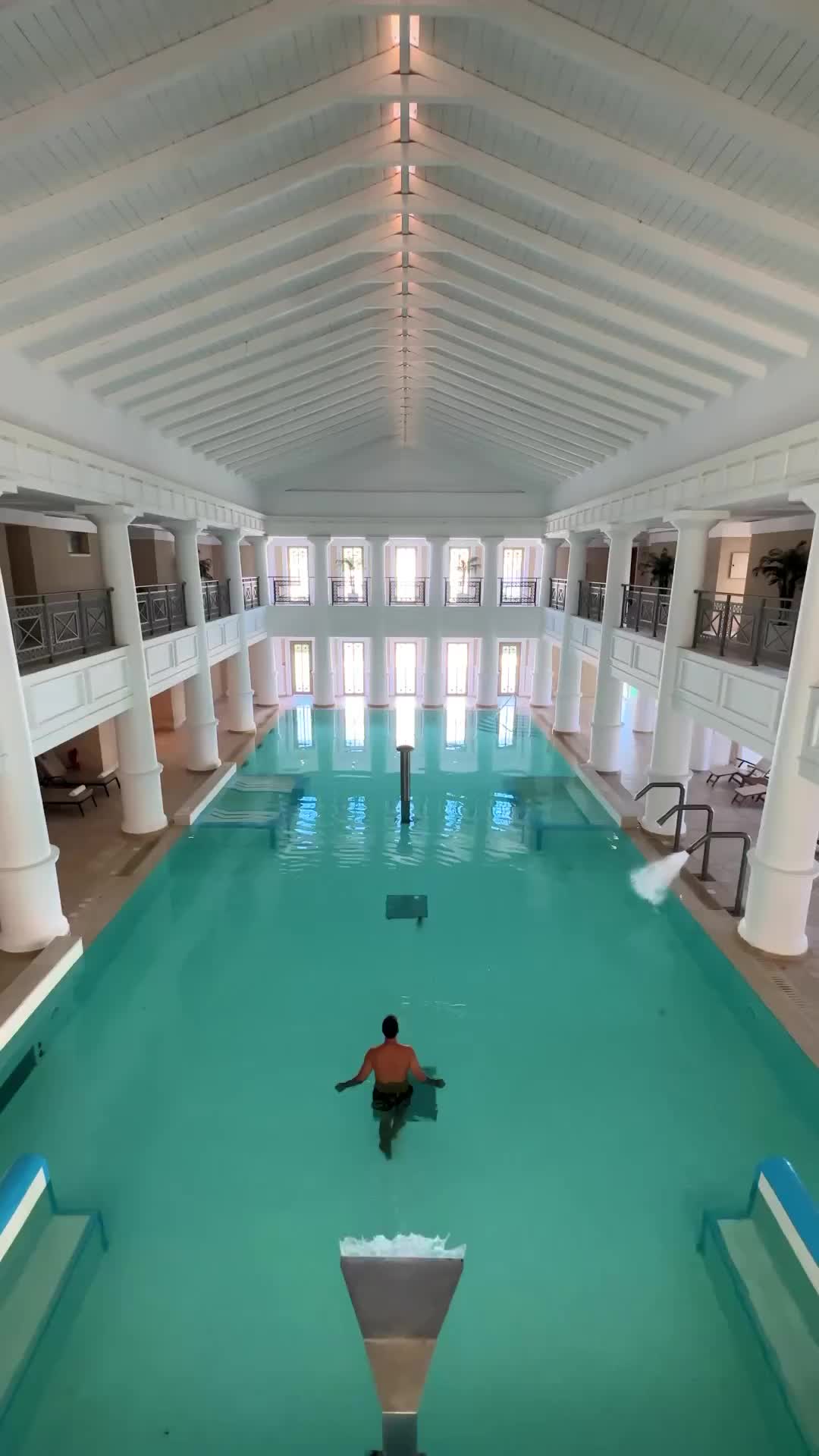 A Spa like an ancient Greek Palace… 🏛️
Insane @grecotelmandolarosa 
.
.
.
#grecotelmandolarosa #grecotel #bestgreekhotels #hotelsandresorts #beautifulhotels #uniquehotels #onlyforluxury #luxury #luxuryhomes #luxurious #hotels #eathpix #millionairelifestyle