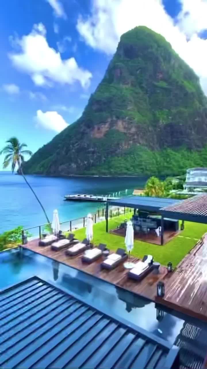 Discover the Stunning Beauty of St. Lucia Island 🇱🇨