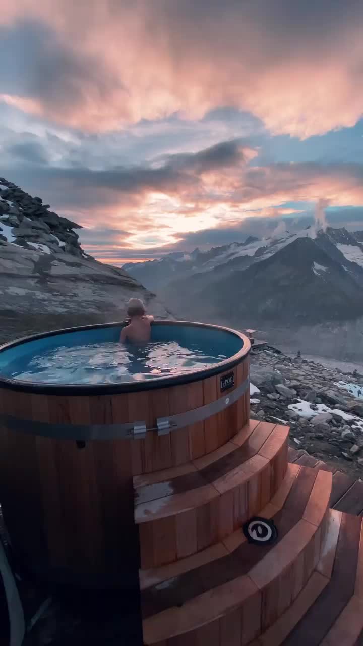 Wake Up on a Glacier with Hot Tub and Snacks! 🌄❄️