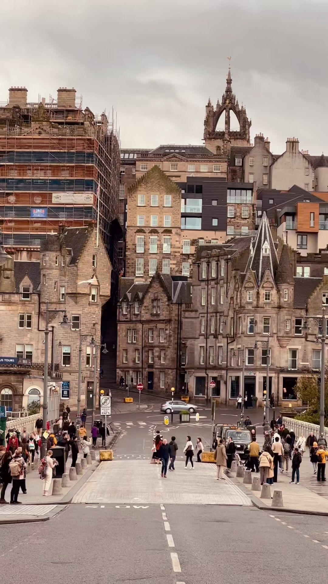 Exploring the Historic City of Edinburgh