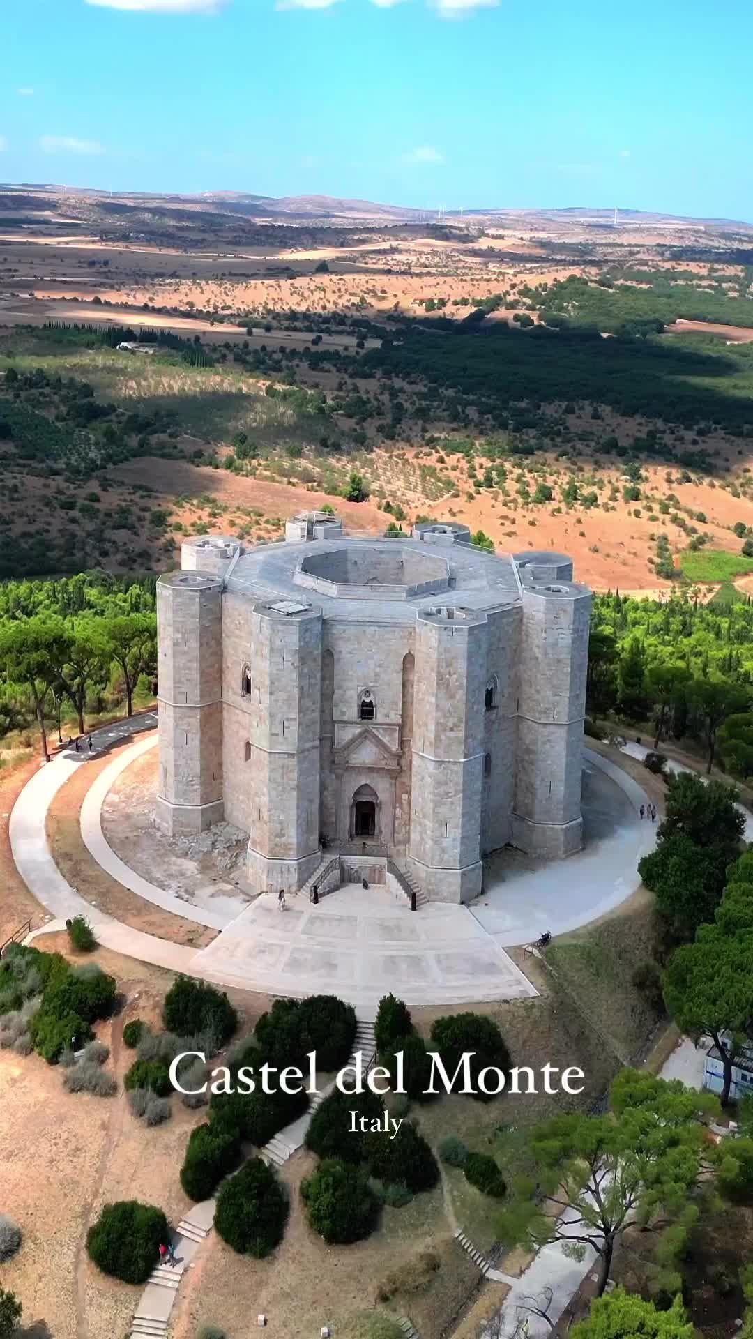 Discover Castel del Monte in Puglia, Italy