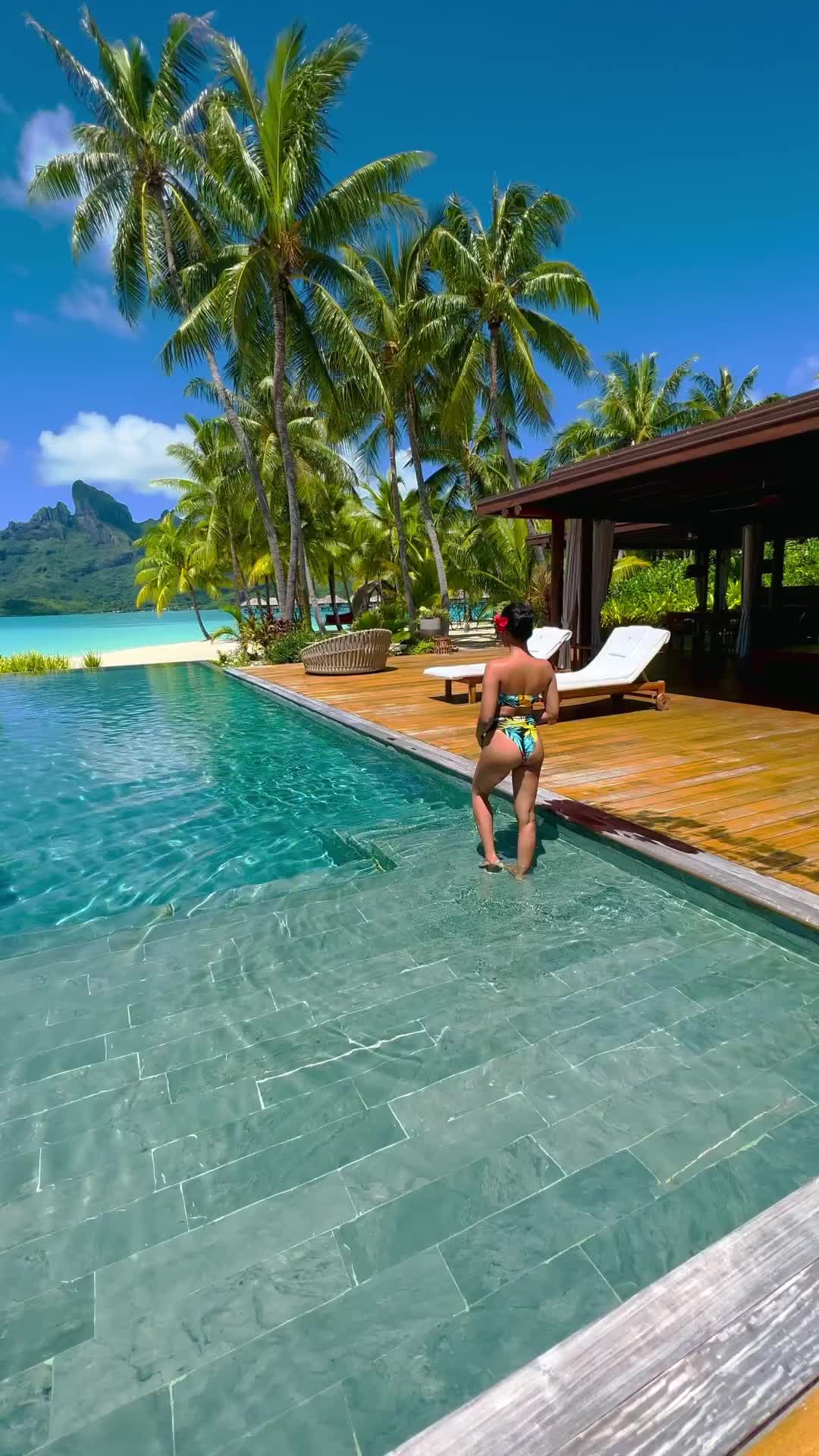 Exclusive Beachfront Villa in Bora Bora with Epic Views