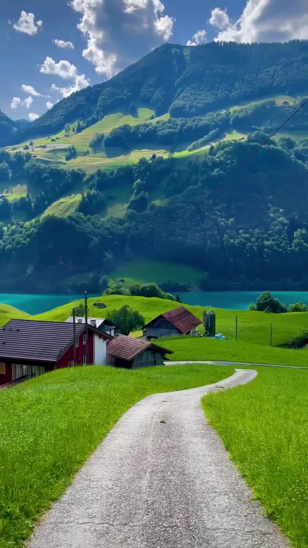 Explore Stunning Lake Lungern, Switzerland 🌄🏞️