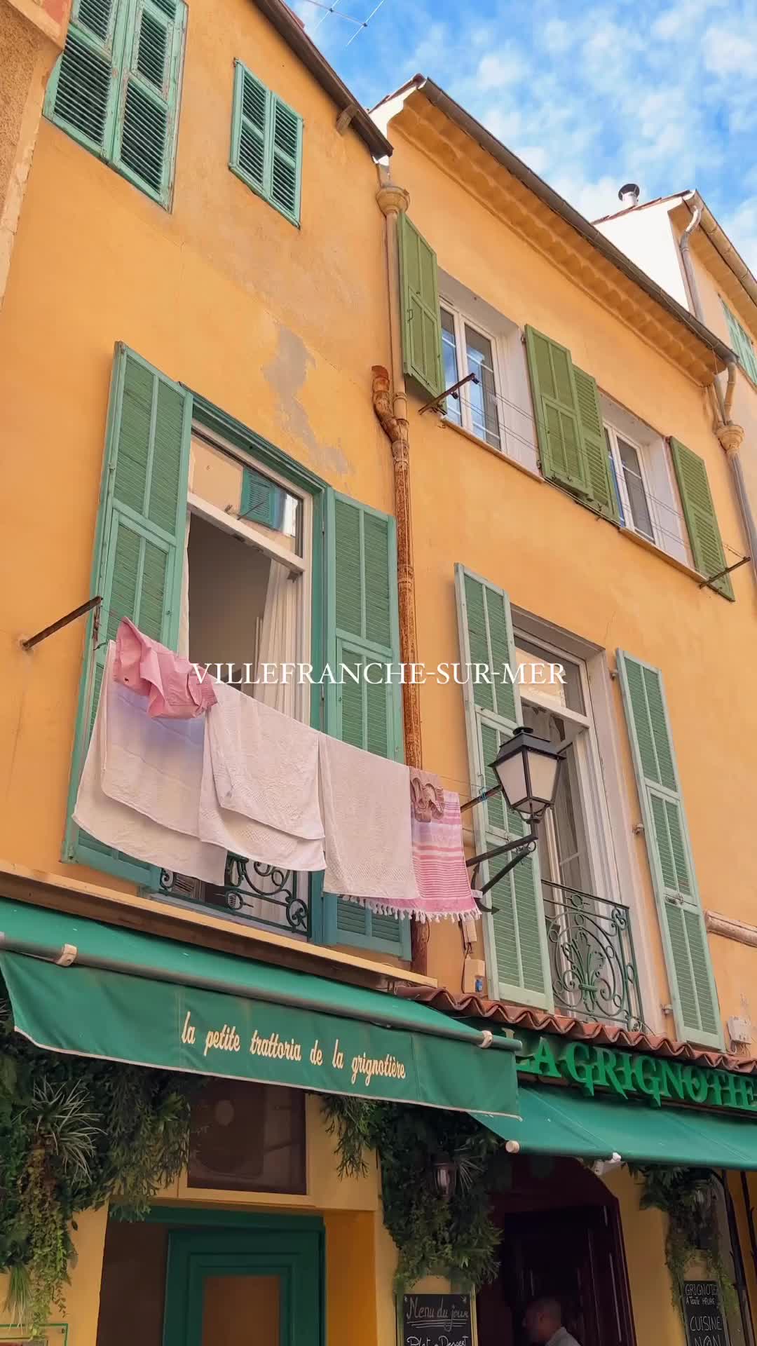 Villefranche-Sur-Mer, France ❤️🇫🇷 

A lovely town in the French Riviera, only a short trip away from Nice 😍

#villefranchesurmer #france #francia #cotedazur
#frenchriviera #southoffrance #southfrance
#costaazzurra