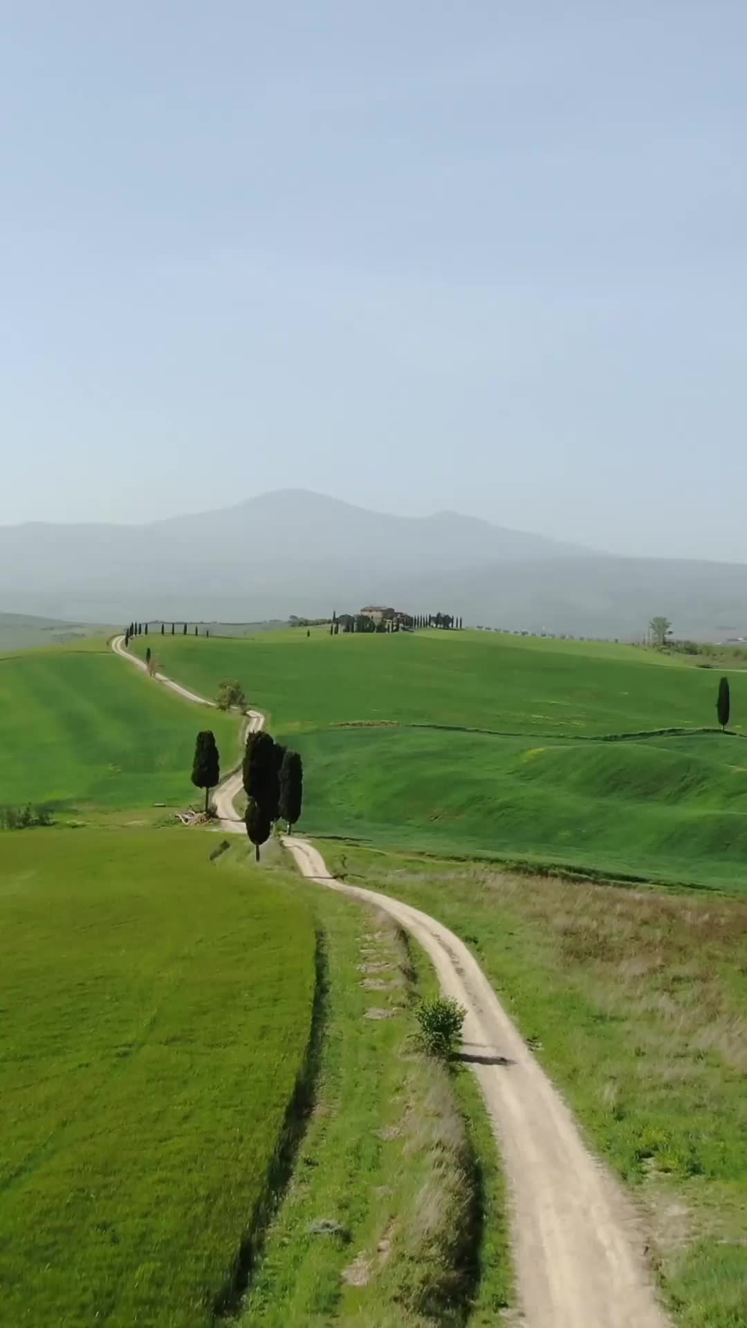 Discover Val D’Orcia: Tuscany’s Scenic Road to Siena