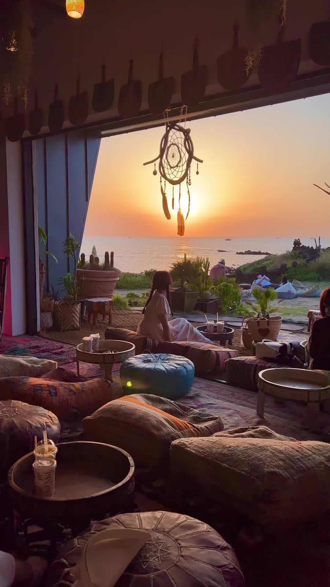 Explore Stunning Sunsets at Moalboal Cafe in Jeju