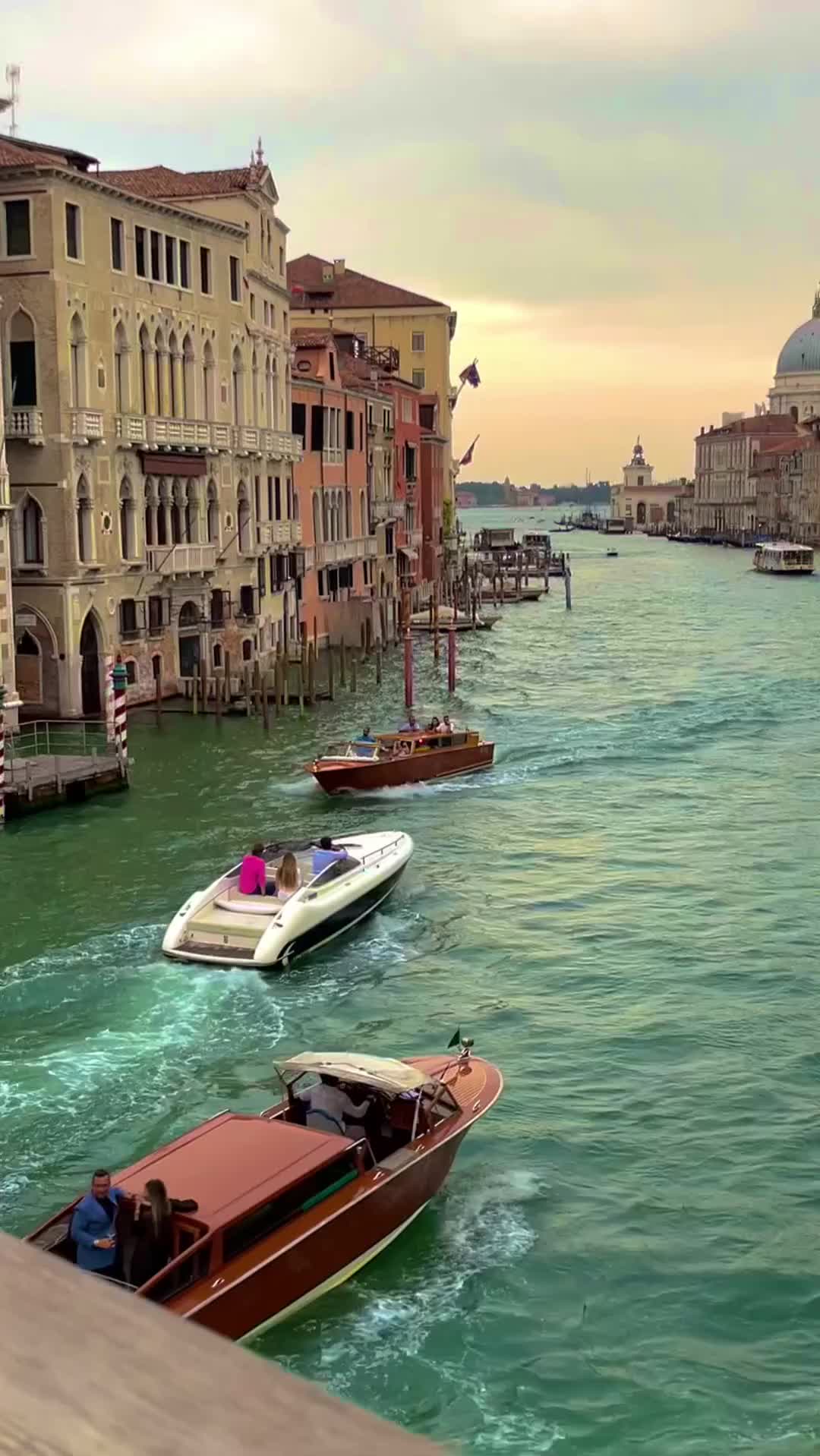 Stunning Sunset in Venice - A Must-Visit Destination