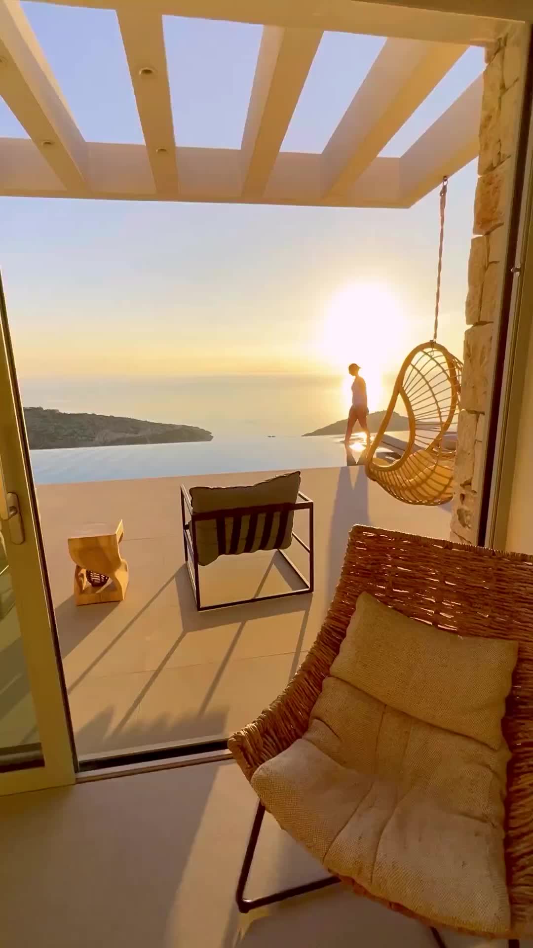 Discover Luxurious Escapes at Zakynthos Island