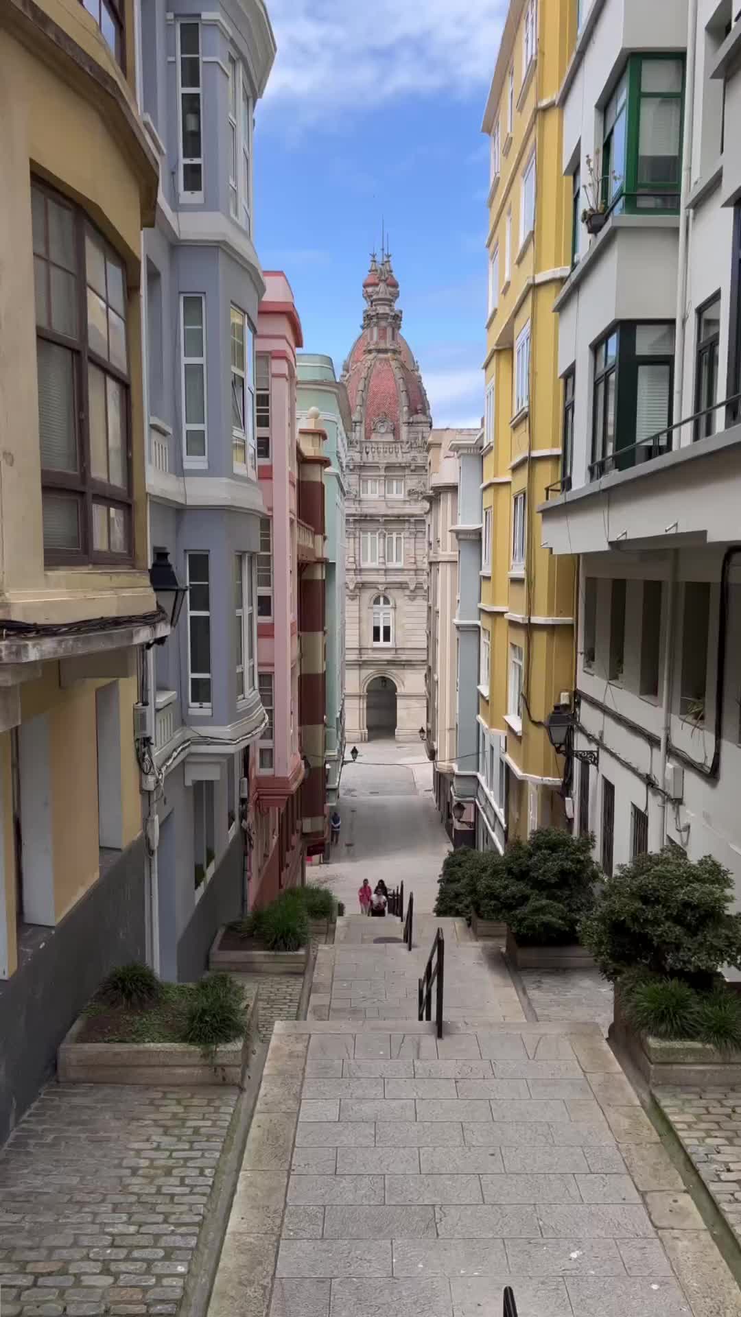 📍A Coruña (Galicia) 💙 Spain

A escasos metros del Concello, cerca de la Plaza de María Pita, una calle con escaleras nos deja ver el lateral del edificio principal, con sus viviendas singulares e inconfundibles 😮 

Coruña es para descubrirla.
•
•
•

#concellodacoruña #streetphotography #patrimoniodelahumanidad #patrimonio #restauracion #rehabilitacion #coruña #galicia #colores #galicia_enamora #galiciamola #galiciamaxica #calles #galicia_en_fotos #igersspain #ok_spain #travelphotography #travelworld_addiction #patrimoniocultural #travelblogger #igtravel #street #callejerosviajeros #ok_street #perspective #streetphotography #callejeando #streetphotographer #cloudsphotography #discover_europe 

@xurxomen @gelfril @soutogz @bouzasrodrigo @agustrigova @hikingasturias @montanerodominguero @all_latitudes @sunset_vision @spain.vacations @europestyle_spain @world_spain @monumentalspain @espacio_spain @lifeofspain @spainvoyage @natgeo @natgeotravel @natgeoespana @natgeoyourshot @natgeoadventure @lonelyplanet_es @uniladadventure @uniqueplacestotravel