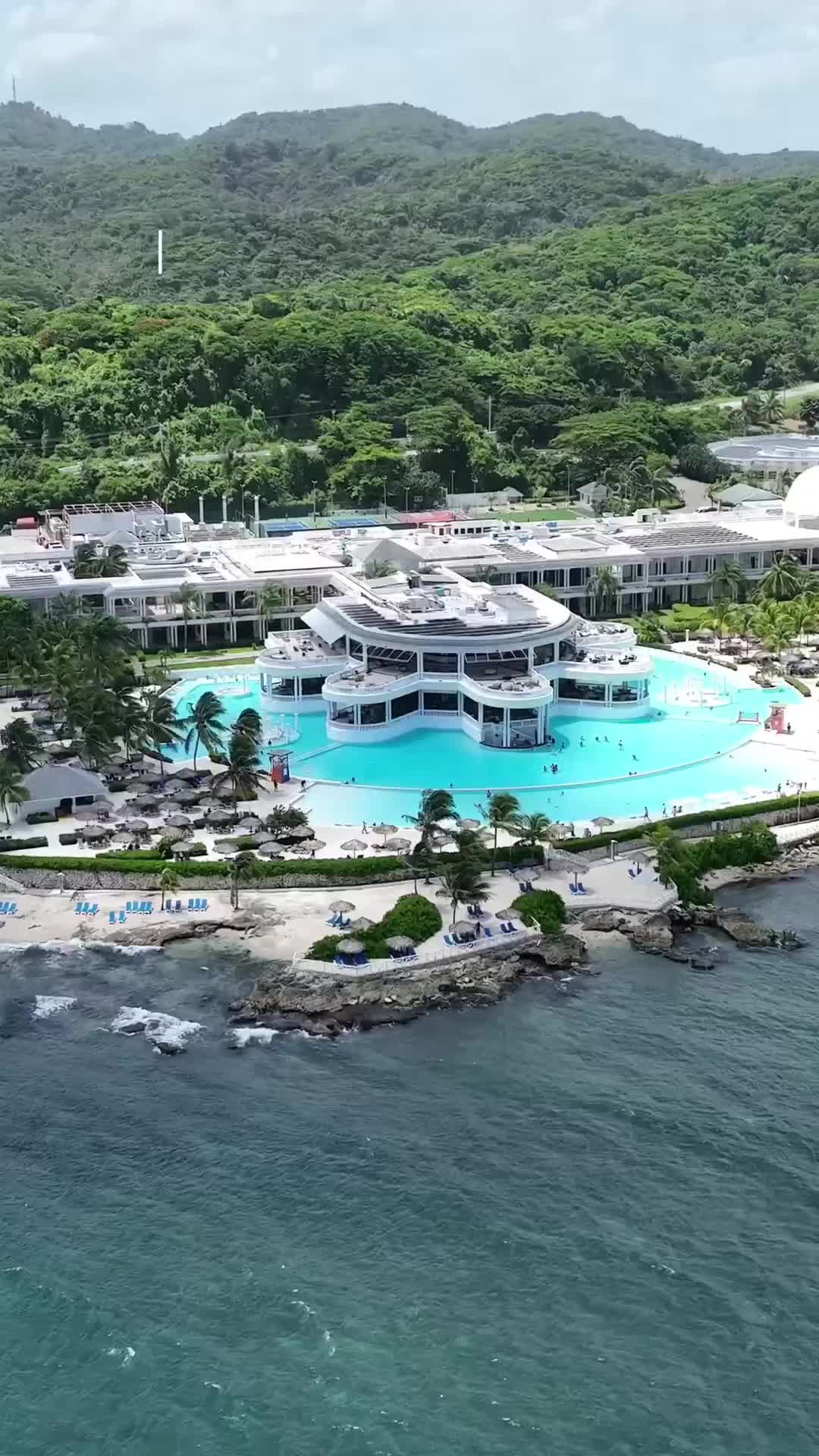 Luxurious Getaway at Grand Palladium Jamaica Resort 🌊☀️