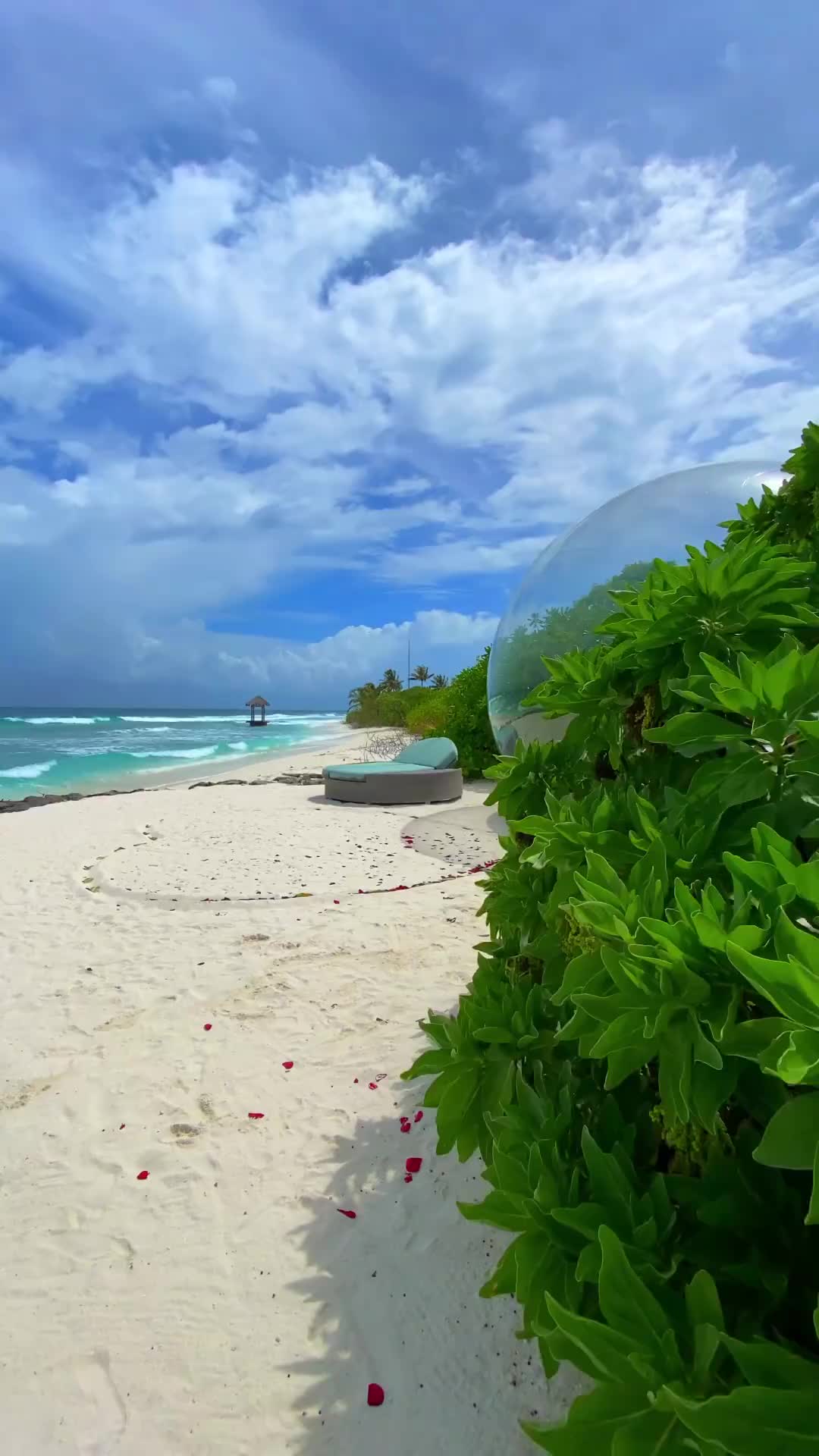 Escape to Seaside Finolhu: Luxury Resort in Maldives