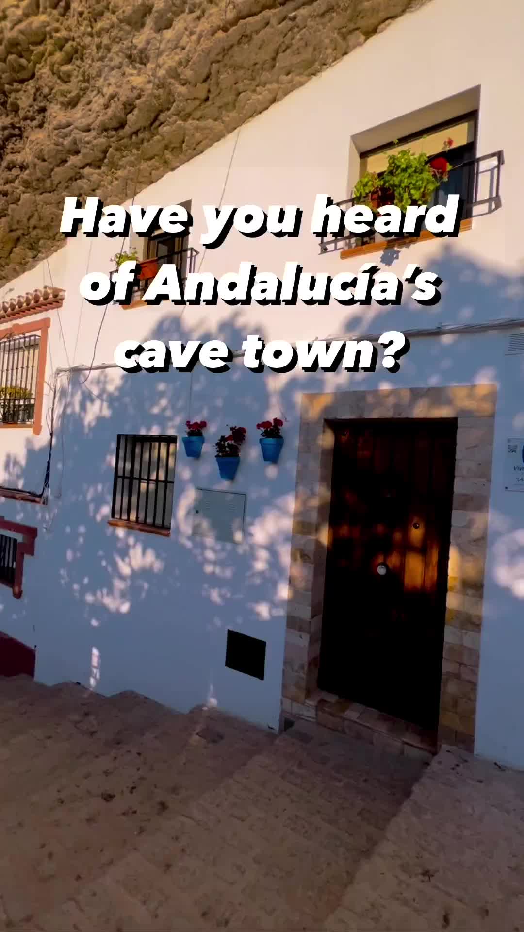 Discover Setenil de las Bodegas in Andalucía