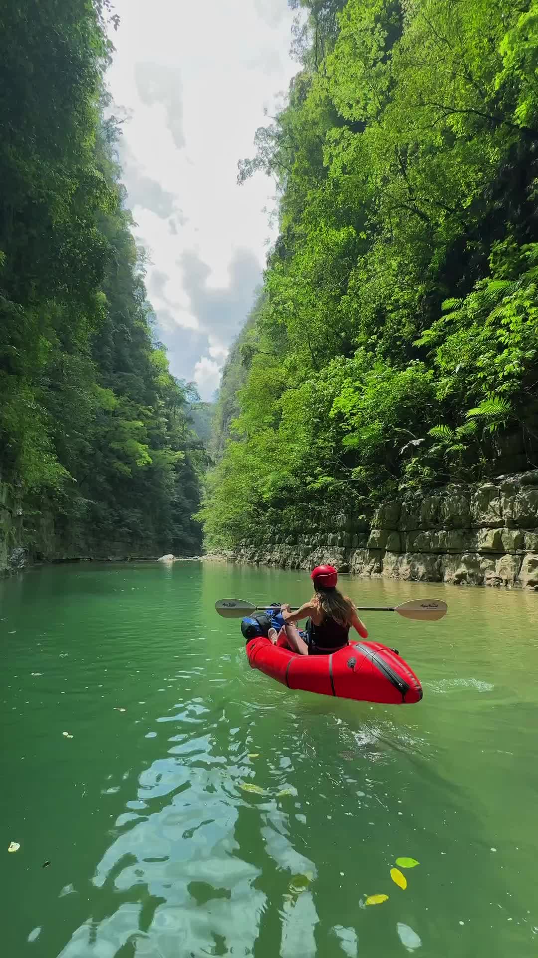 7 days on river in Mexico 🥹🤯 probably one of the best weeks of my life 🤍 the people, the views, the grind, the reward all made this so special and unforgettable. Big thank you to @angelaliggs for inviting me on this trip and for @nahuaexpeditions for taking us on this wild experience ❤️ and @altitudesports for helping me out with gear on this adventure! So much more to come 📍

#packrafting #exploremexico #beautifuldestinations #sheexplores