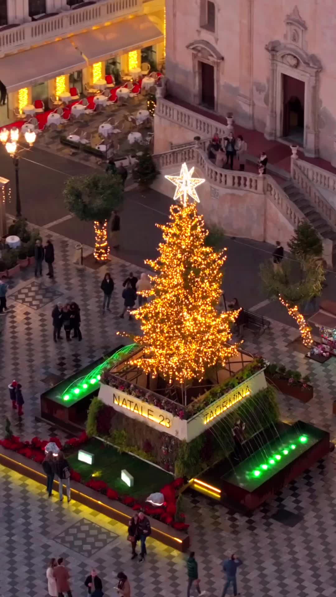 Magical Christmas in Taormina 2023: Illuminated Streets