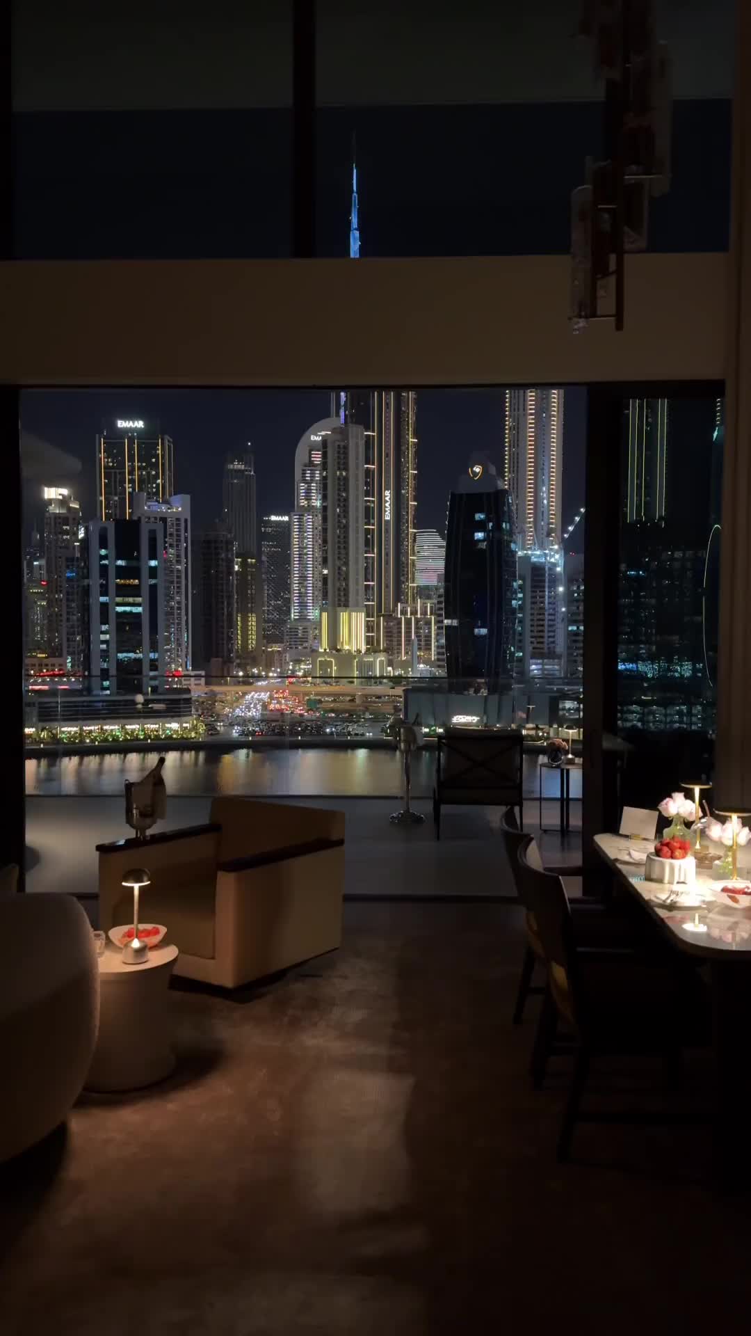 Luxurious Suite at The Lana Dubai – Your Dream Stay!