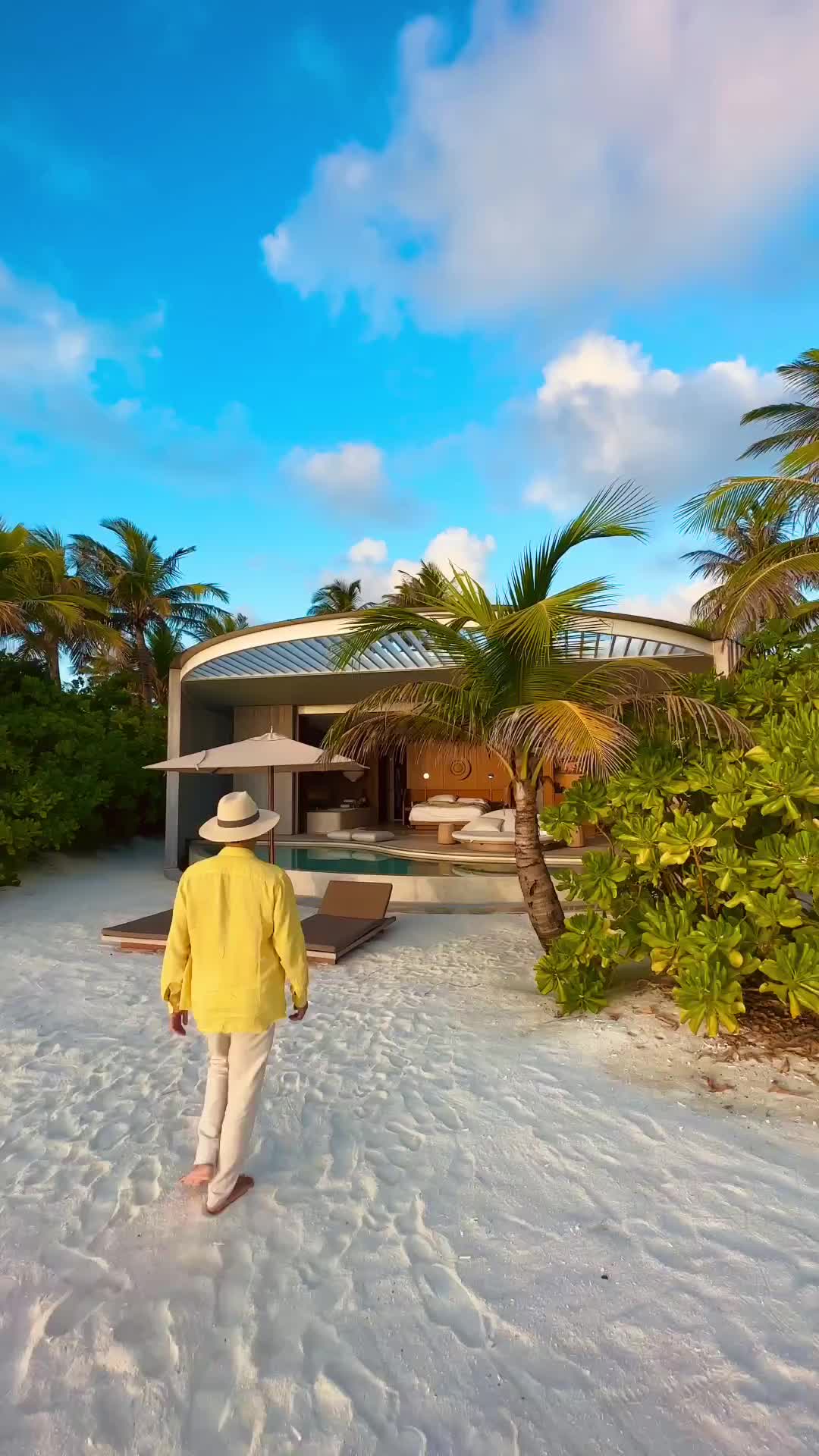Stunning Beach Villa at Ritz-Carlton Maldives