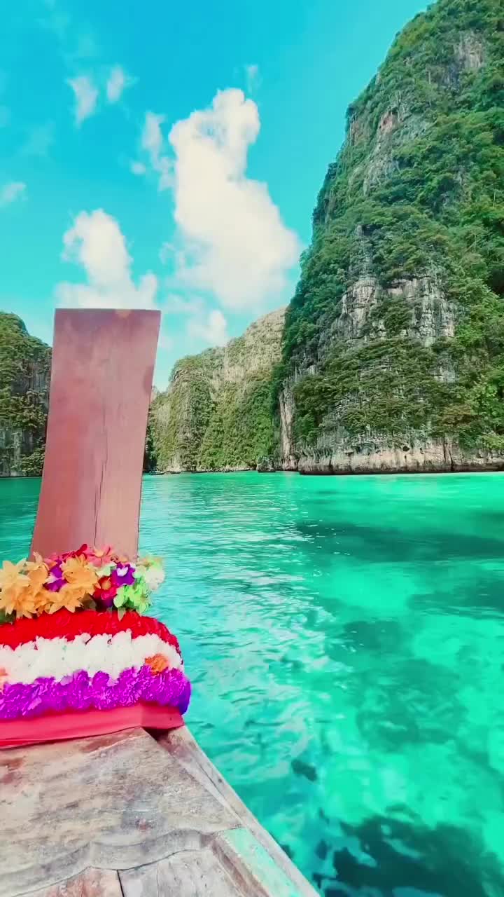 Freedom is a state of mind.

💙💚💙

✨✨

**********************************************************

📸  Credit 👉 @escape2thai 

**********************************************************

➕ Tag #amazingdestinations
➕ Follow @amazingdestinations.ad 

**********************************************************

#thailand #bangkok #travel #phuket #thai #travelphotography #thailandtravel #photography #indonesia #amazingthailand #love #malaysia #chiangmai #asia #singapore #nature #travelgram #beach #photooftheday #pattaya #ig #instagood #krabi #thaifood #travelblogger #instagram #bkk #wanderlust #beautiful