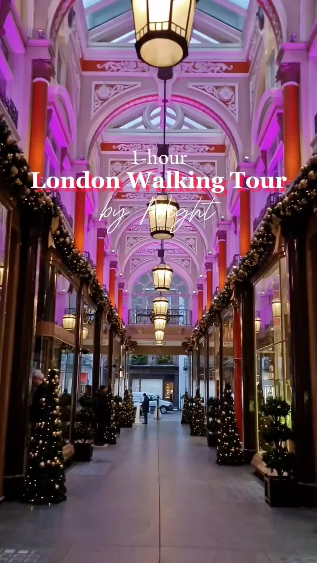 London Lights Christmas Walking Tour - 1 Hour 🎄✨️