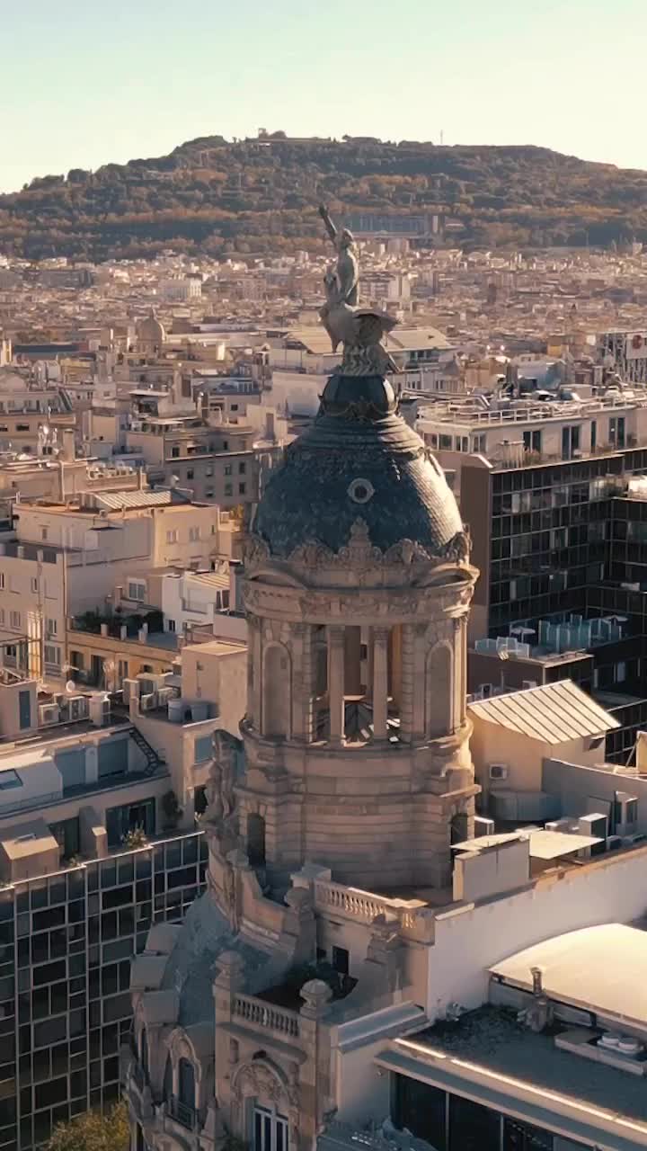 Iconic Edifici de la Unió i el Fénix in Barcelona