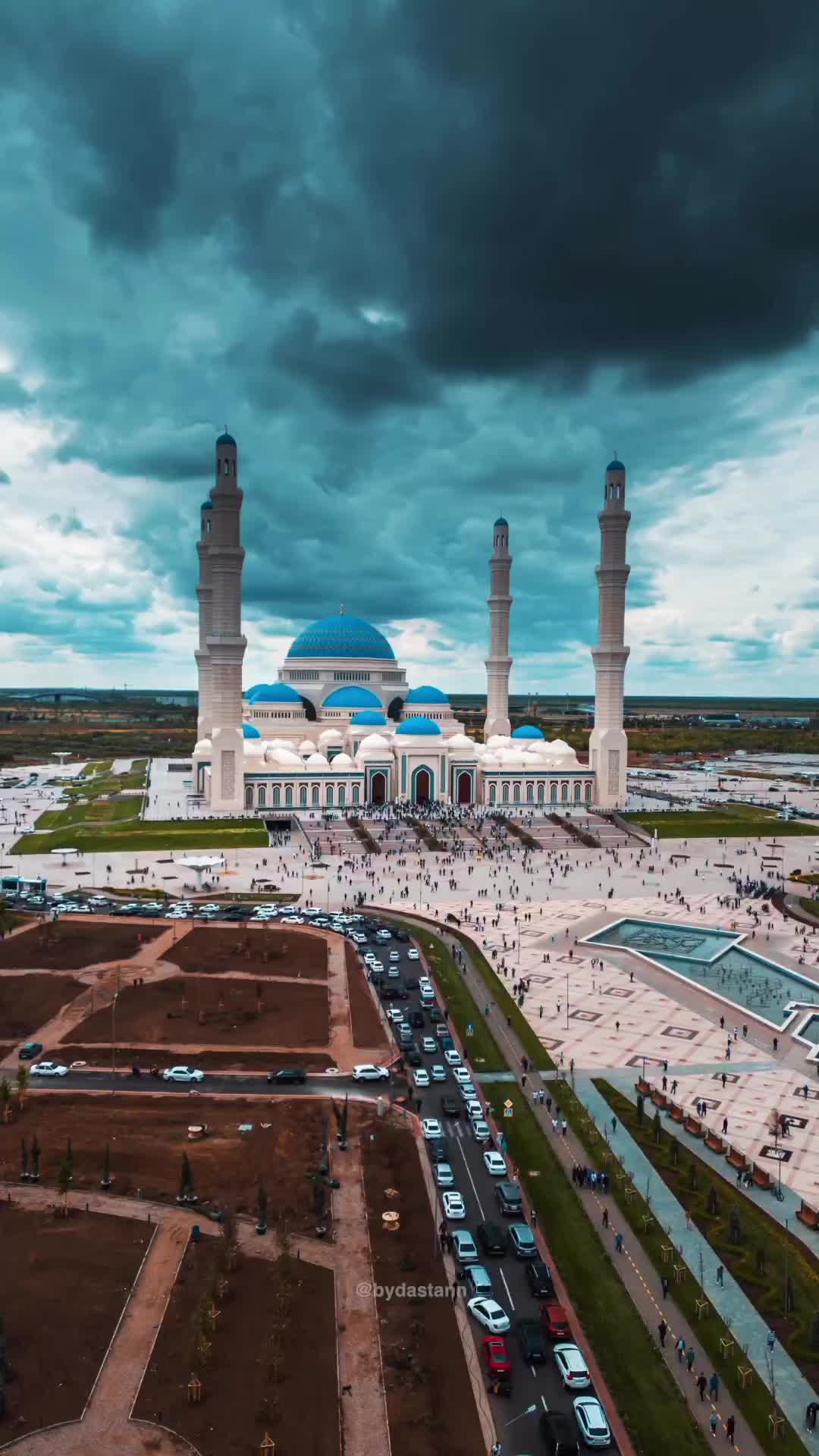 Astana Grand Mosque: Iconic Landmark in Kazakhstan