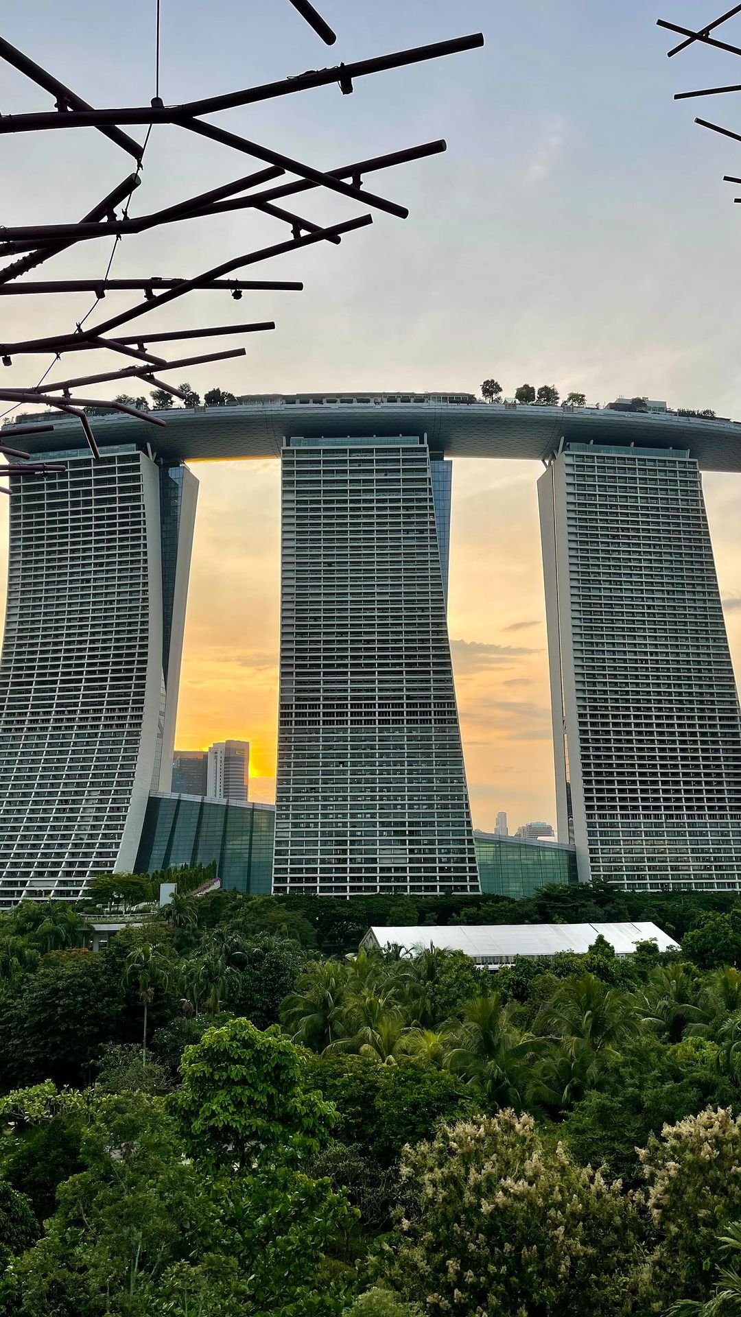 4-Day Singapore Adventure with Local Flavors