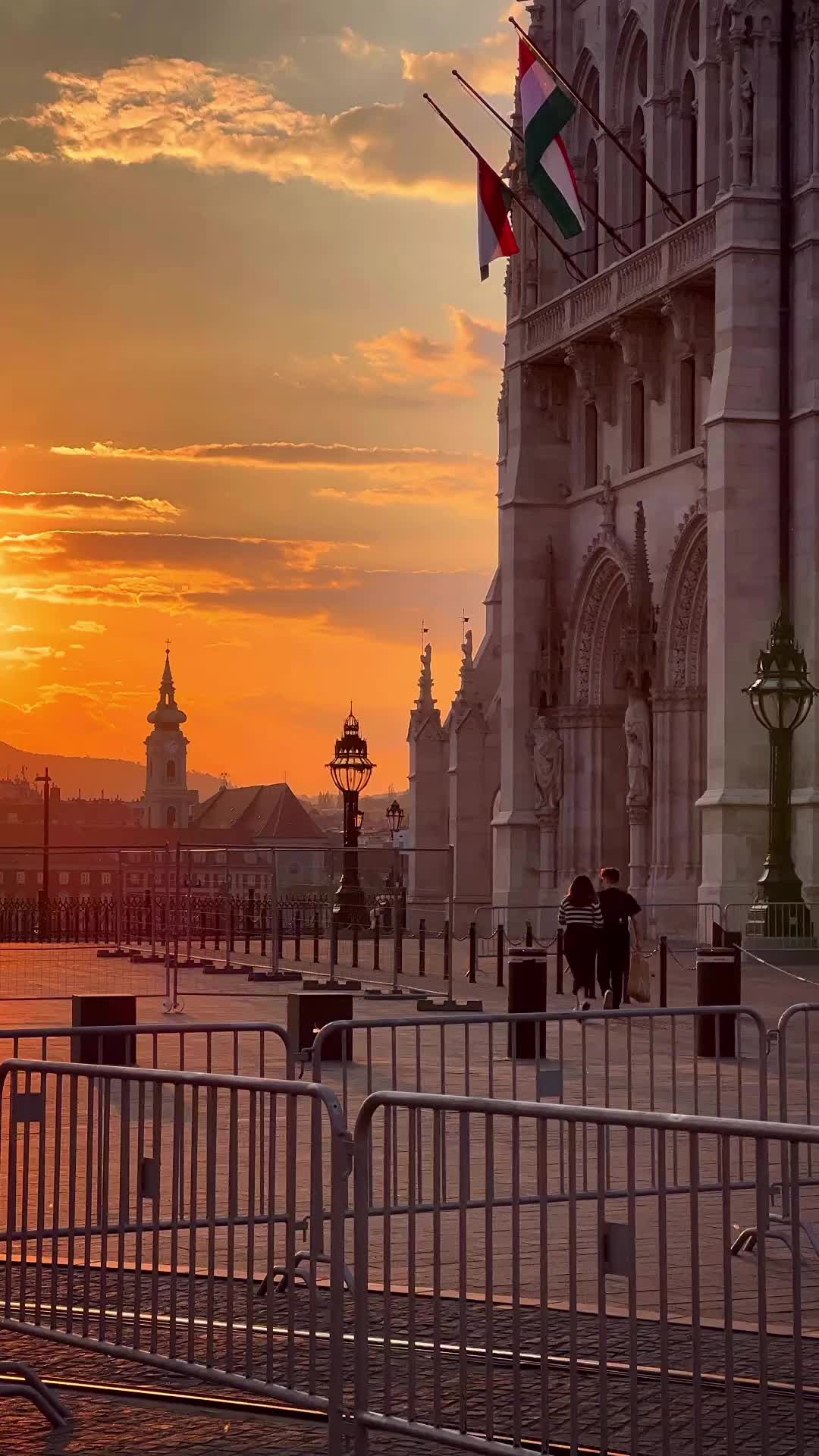 Peace❤️
.
.
.
#budapest #humanbeing #humansbeinghumans #people #hungary #ig_budapest #budapesthungary #love #instabudapest #ig_europe #ig_europa #wowhungary #europetravel #helloworld #travelreels #darlingescapes #instareels #reelkarofeelkaro #travelreels #passionpassport #europe_vacations #reels #reelitfeelit #reelsinstagram #reelsvideo #reelsviral #travelblogger #reelstrending #reelsofinstagram😍