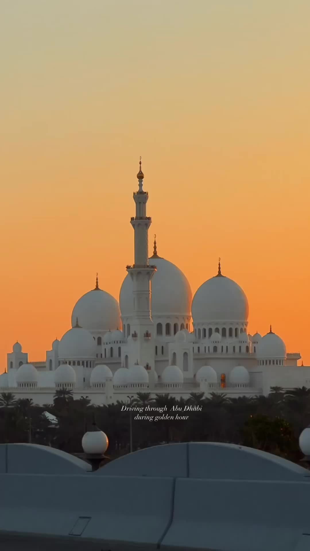 Golden Hours in Abu Dhabi: A Sunset Drive Experience
