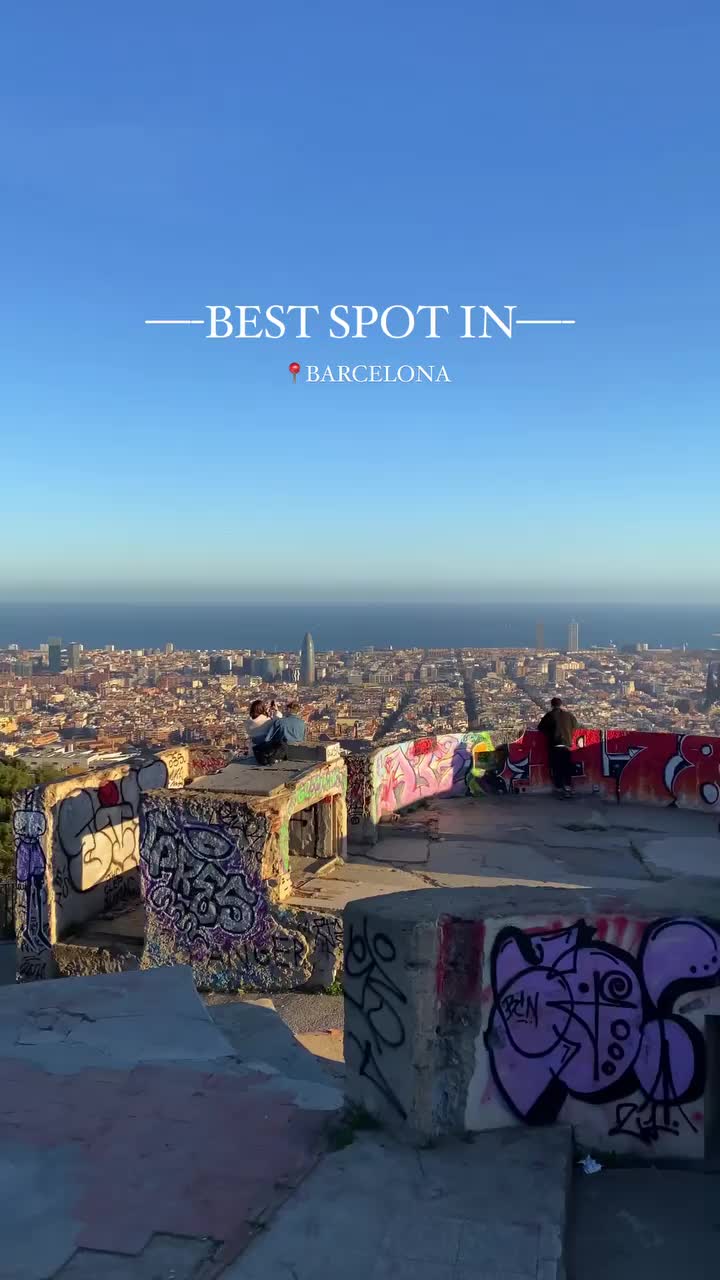 Stunning Barcelona Skyline at Sunset - Bunkers El Carmel