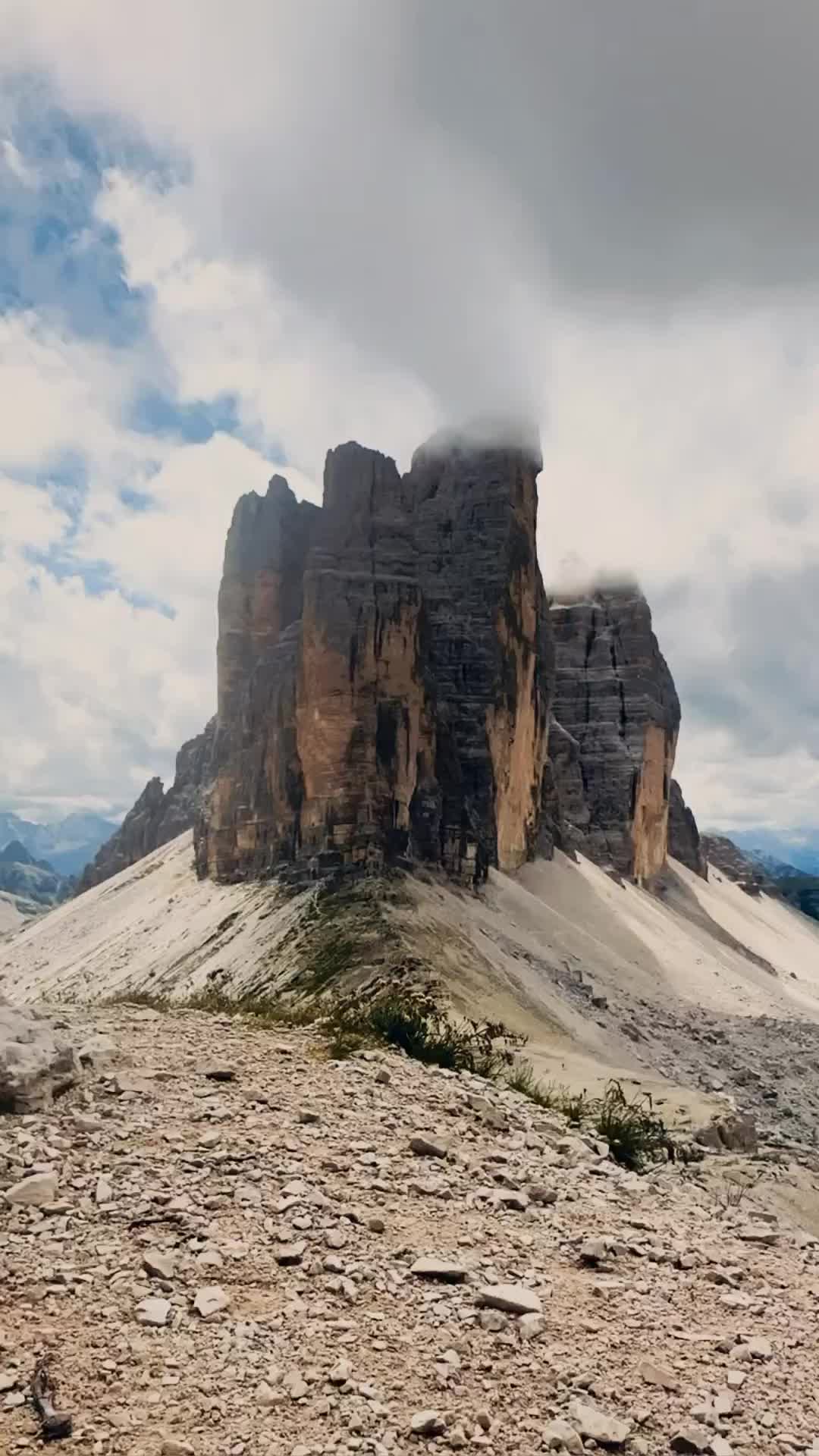 Tre Cime de Lavaredo: Stunning Cloudy Timelapse