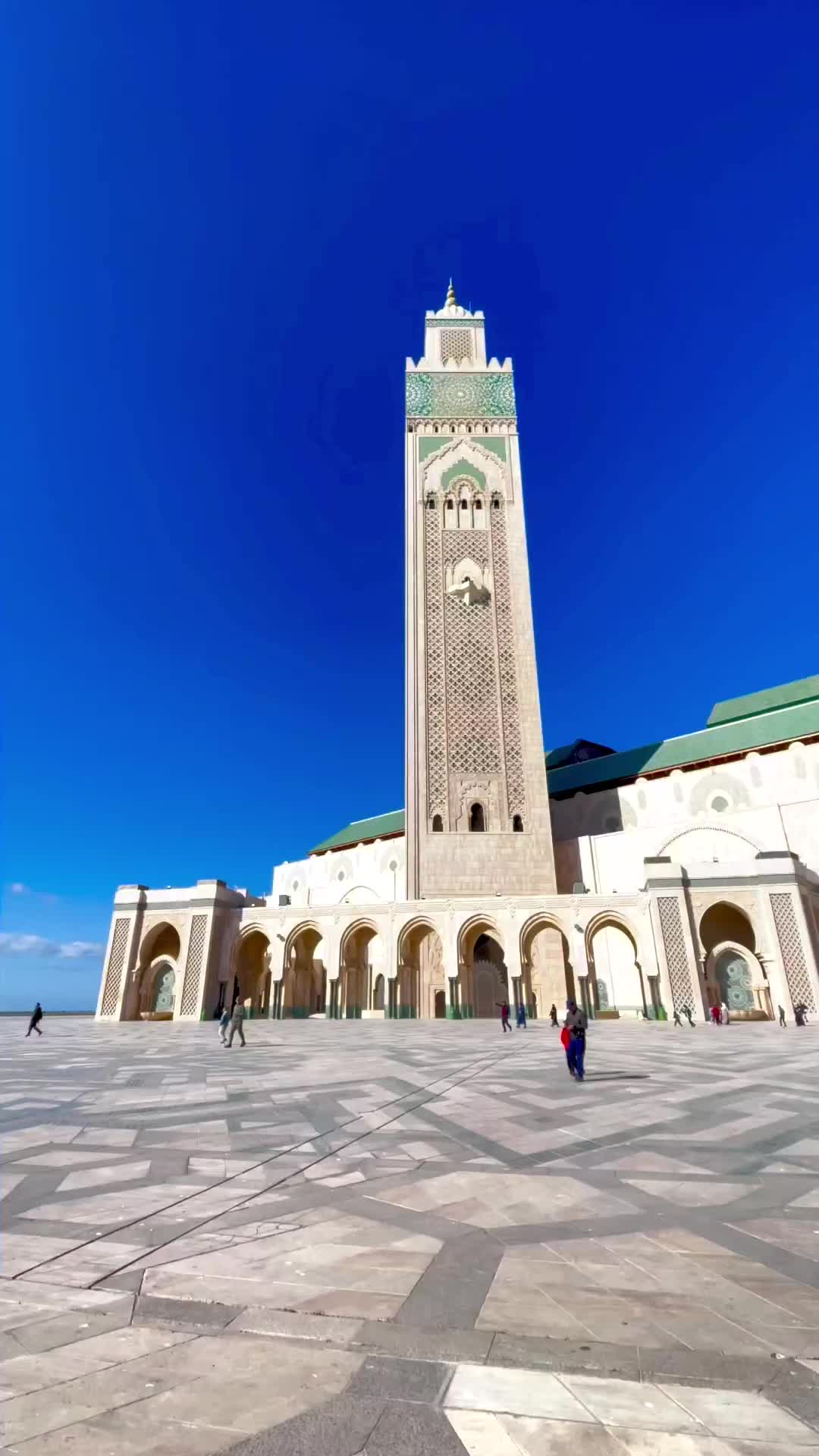 Discover the Majestic Hassan II Mosque in Casablanca