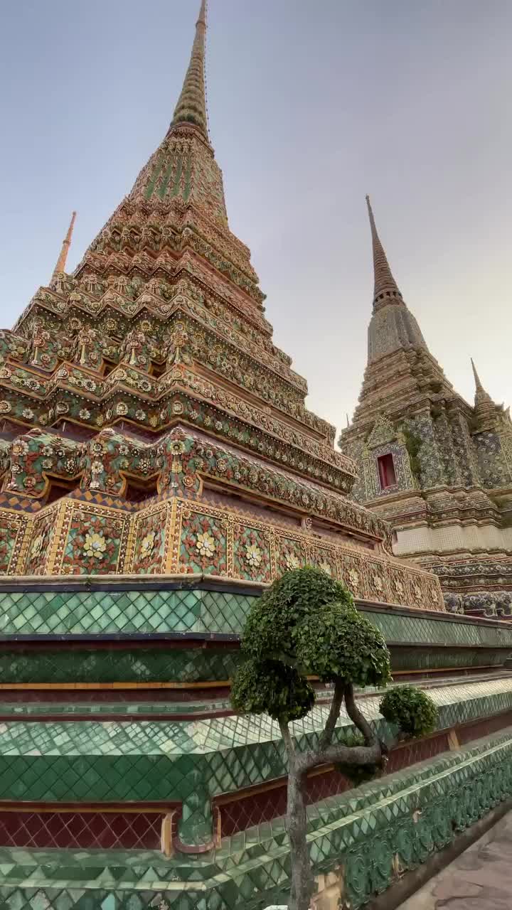 Discover Wat Pho Temple in Bangkok at Sunset