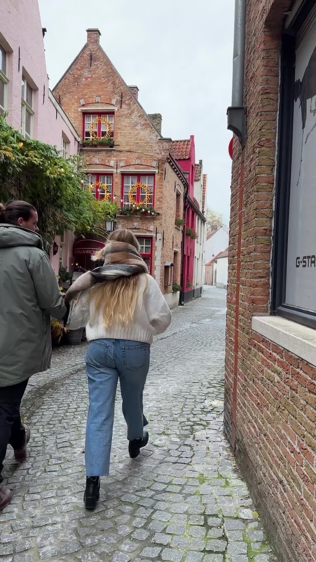 Explore Bruges' Christmas Magic in 3 Days!