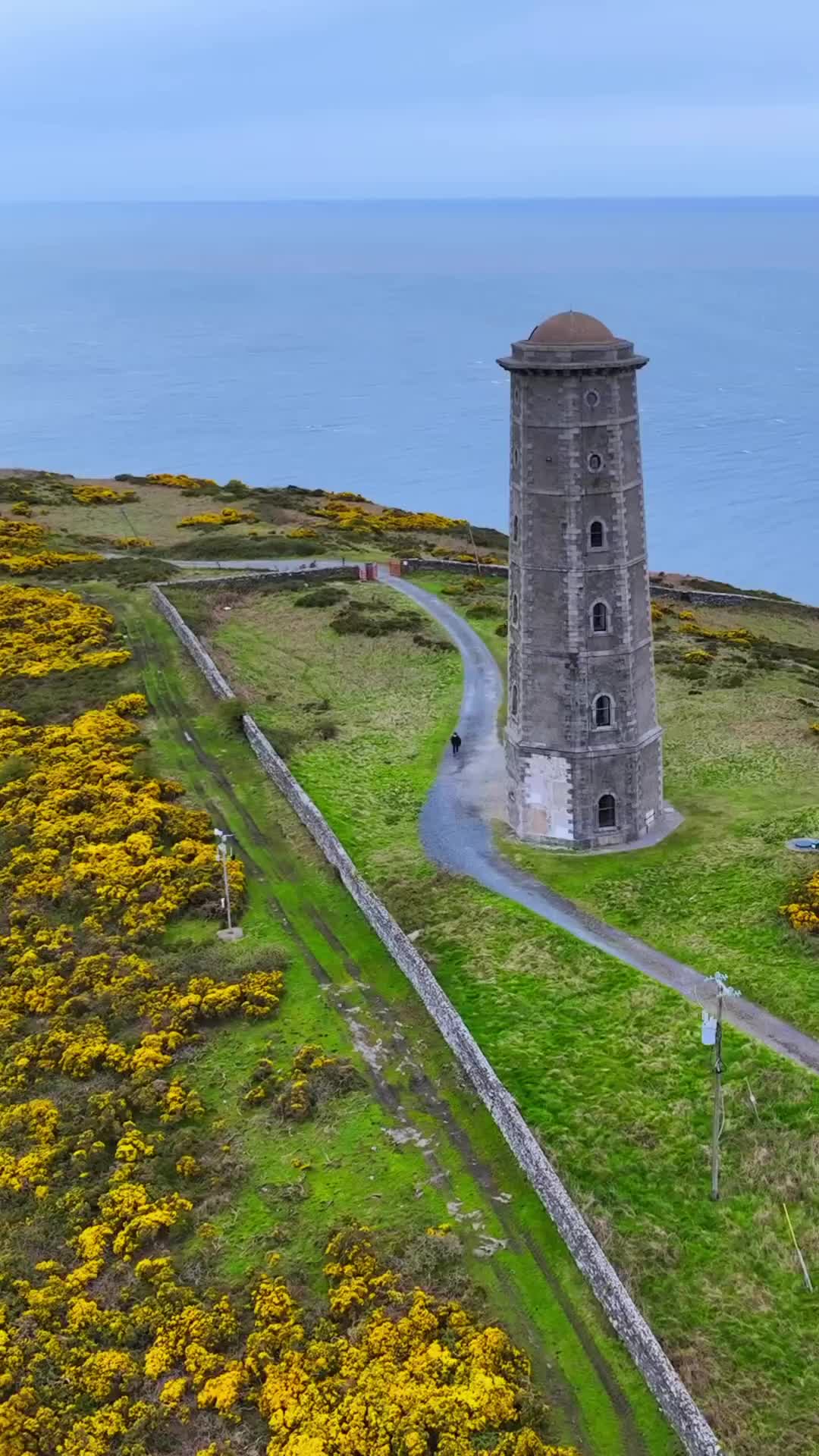 Wicklow Head Lighthouse Stay: Stunning Views & History