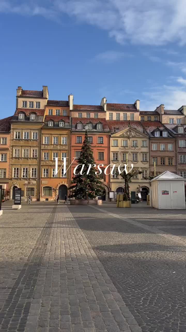 Explore Warsaw: A Winter Wonderland of History & Culture