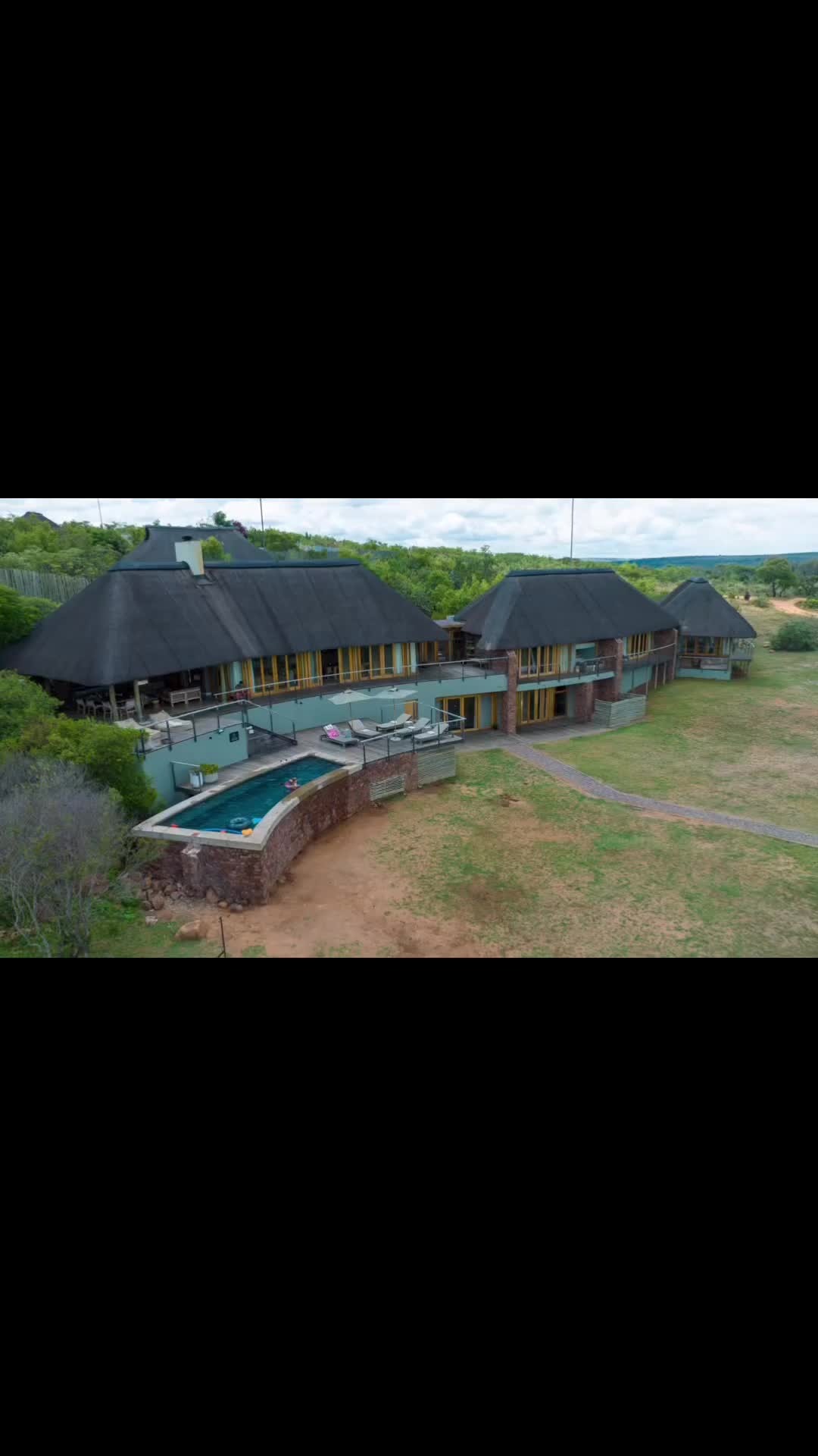 The Mhondoro Villa: Your Home in the Wild