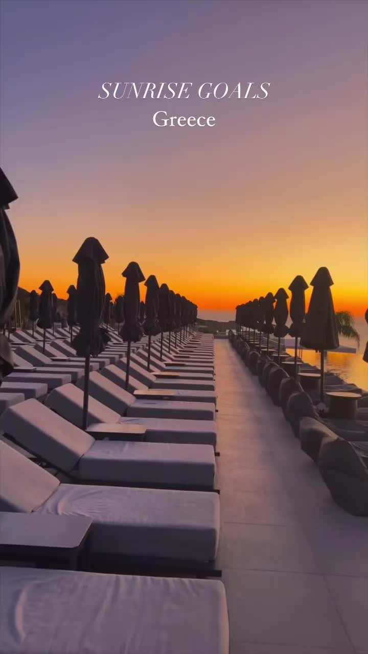Stunning Sunrise at Michelangelo Resort's Infinity Pool