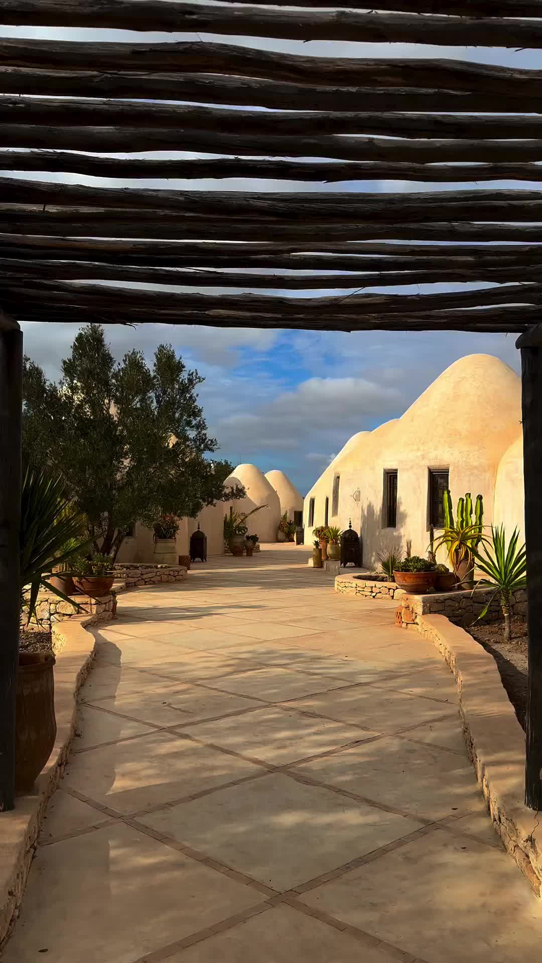 Perfect place to spend a relaxing trip. As soon as you step inside you feel like you’re in another world where everything is perfect 💛
📸 @morocco_withanass 

.

.

.

.

#beautifuldestinations #beautifulhotels #boutiquehotel #ecolodge #uniquedesigns #uniquedestinations #uniquehotels #boutiquehotelsoftheworld #riadlovers #archetecture #uniquearchitecture #essaouira #essaouira_city #essaouira_mogador #visitessaouira #lesjardindevillamaroc #lesjardinsdevilla #visitmorocco #simplymorocco