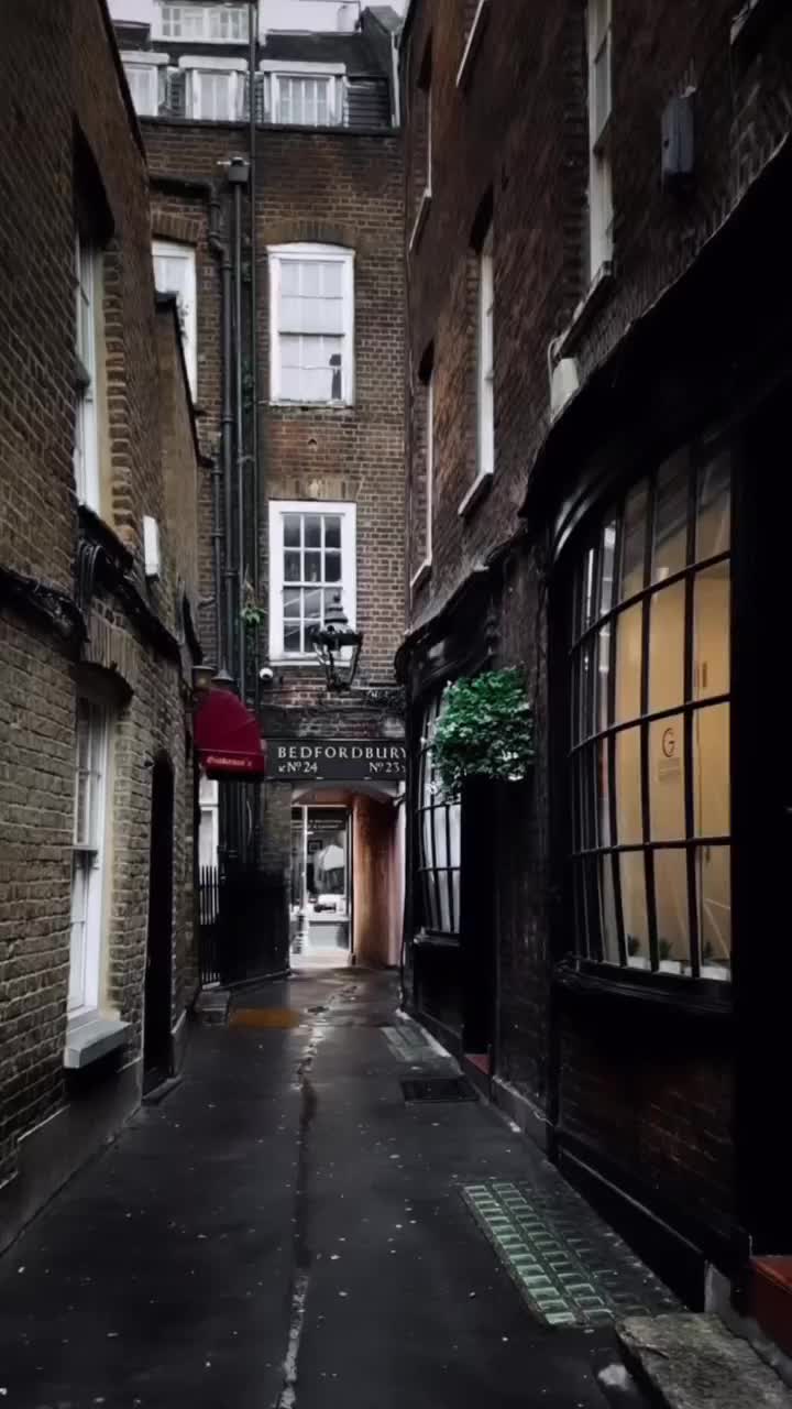 Discover Hidden London: Goodwin’s Court Adventure