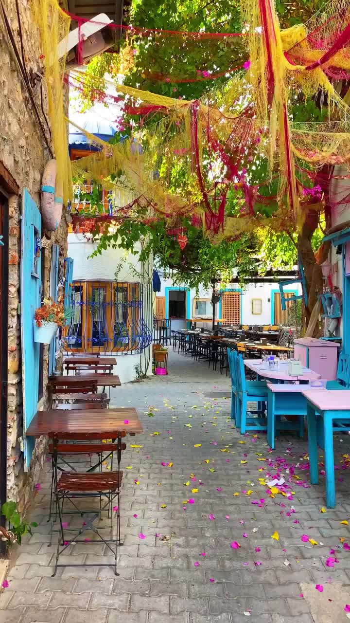 Explore Beautiful Streets of Marmaris, Turkey