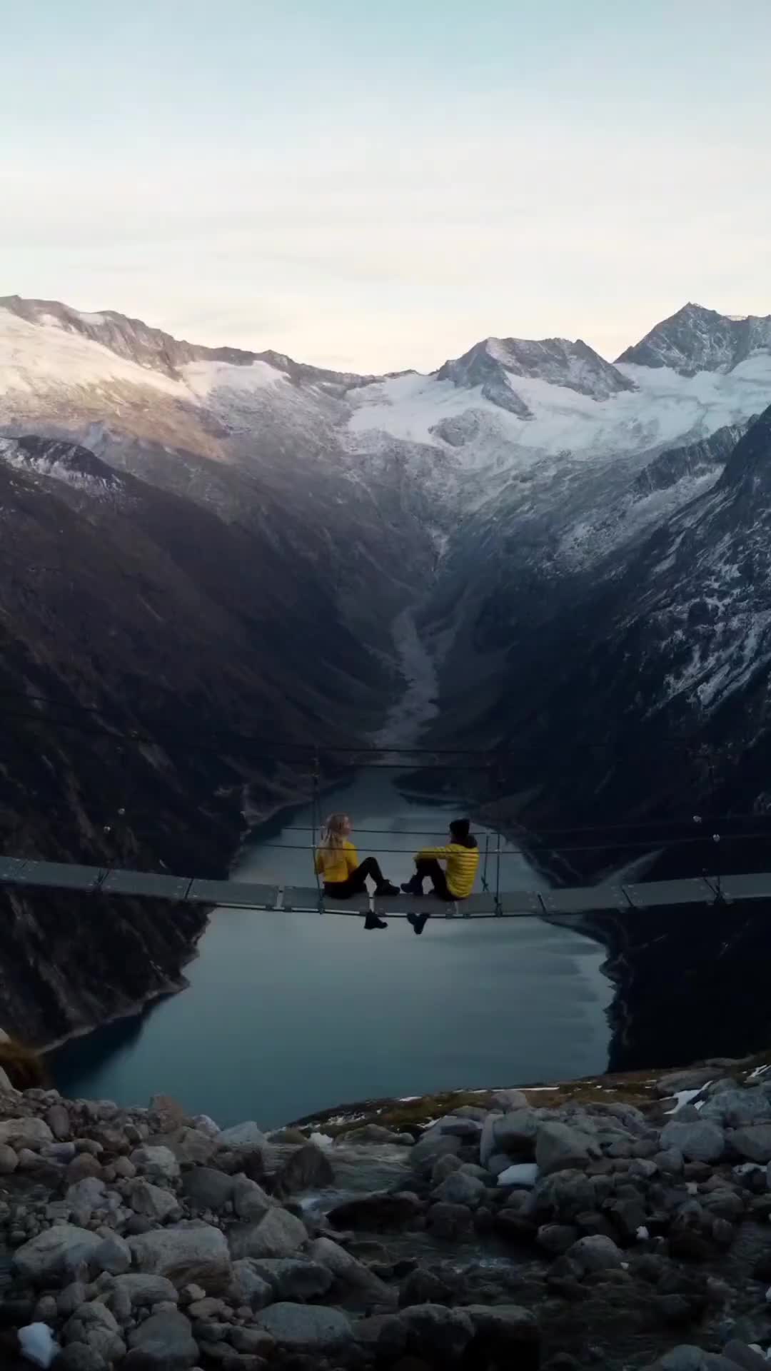 One of my favourite views in Austria 💙 
▪️
#austria #sunset #Zillertal #hikinggirls #hikingadventures #hikingtheglobe #wandernext #wandern #sunsethike #autumnvibes