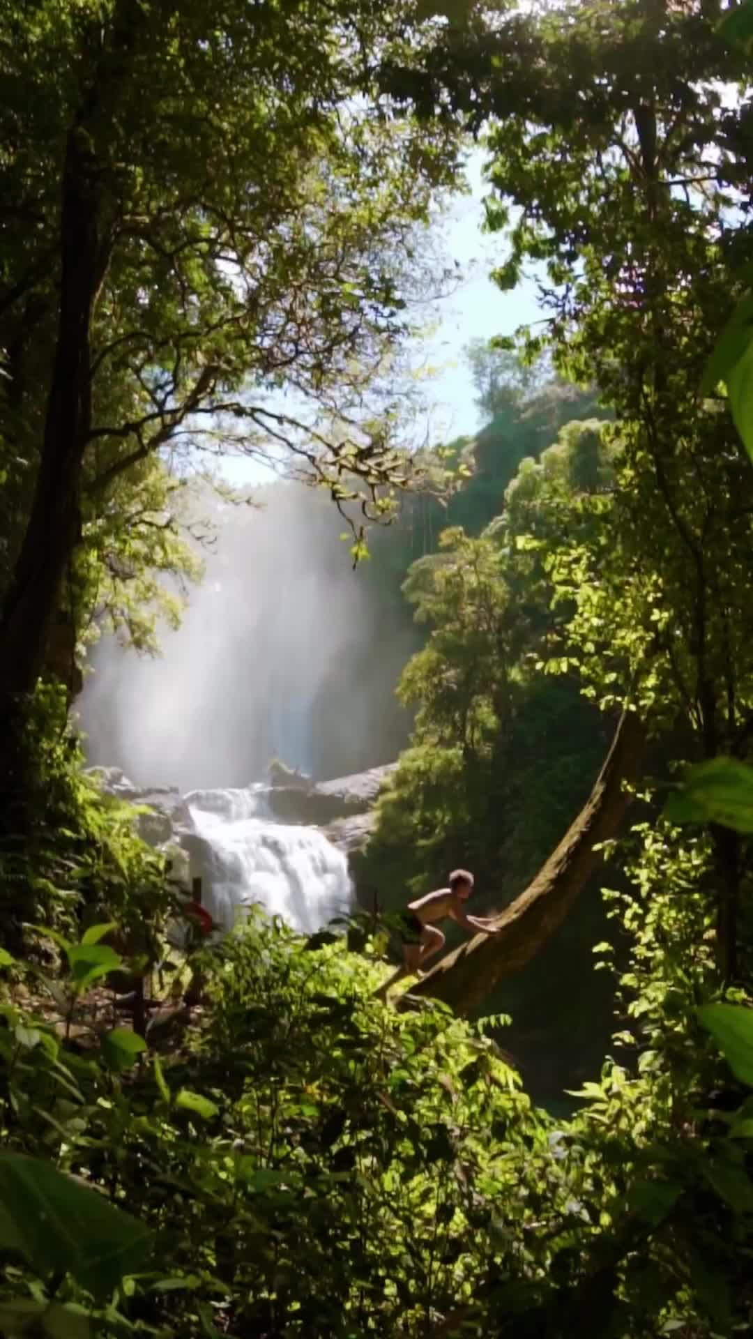 Breathtaking Nauyaca Waterfalls in Costa Rica 🌟