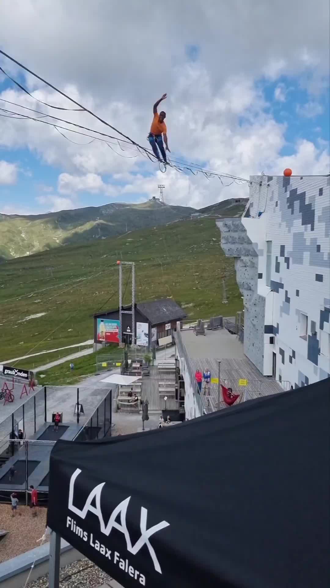 Thrilling Highline Qualification Run at Laax Championships