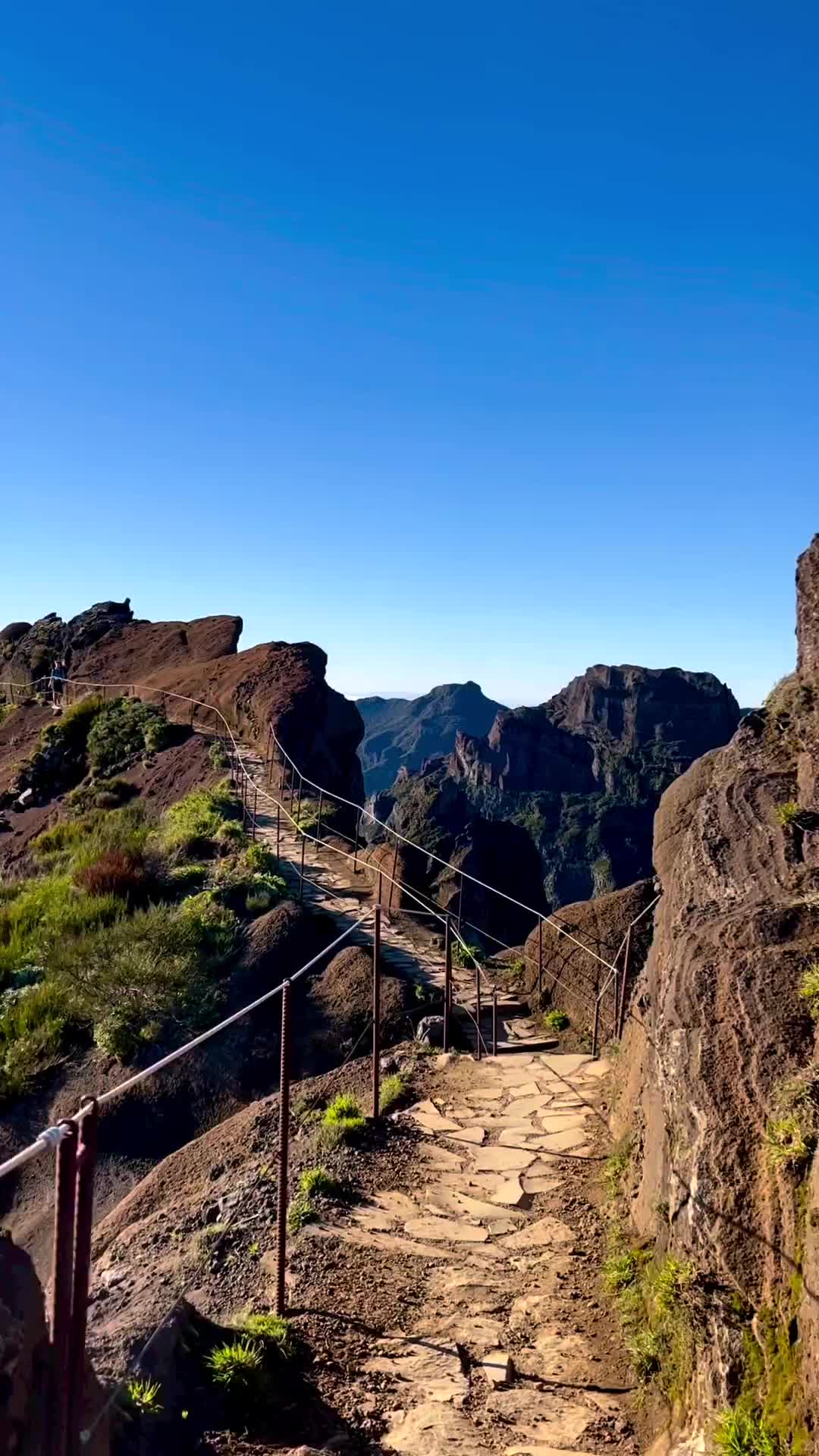 📍’Pico to Pico’ hike, Madeira, Portugal 🇵🇹 

Pico Ruivo and Pico do Arieiro are two of the highest peaks on the Madeira island, and the trail between them is one of the most popular hikes. 

This hike offers stunning views and takes you through a variety of landscapes. 

It’s a fairly challenging hike, with some steep climbs and potentially vertigo-inducing paths, but it’s often considered one of the highlights of a visit to Madeira.

Wanna try? 👉🏼 To add in your bucket list 🪣📃😁
→ don’t forget to Bookmark and share with friends 😉
.
.
.
.
.
.
.
.
.
.
.
.
.
#Madeira #HikingAdventures #PicoRuivo #PicoDoArieiro #hikingbangers #hikingtheglobe #xtravelmadeira #MountainViews #travelgram #BucketListAdventures #PortugalTravel