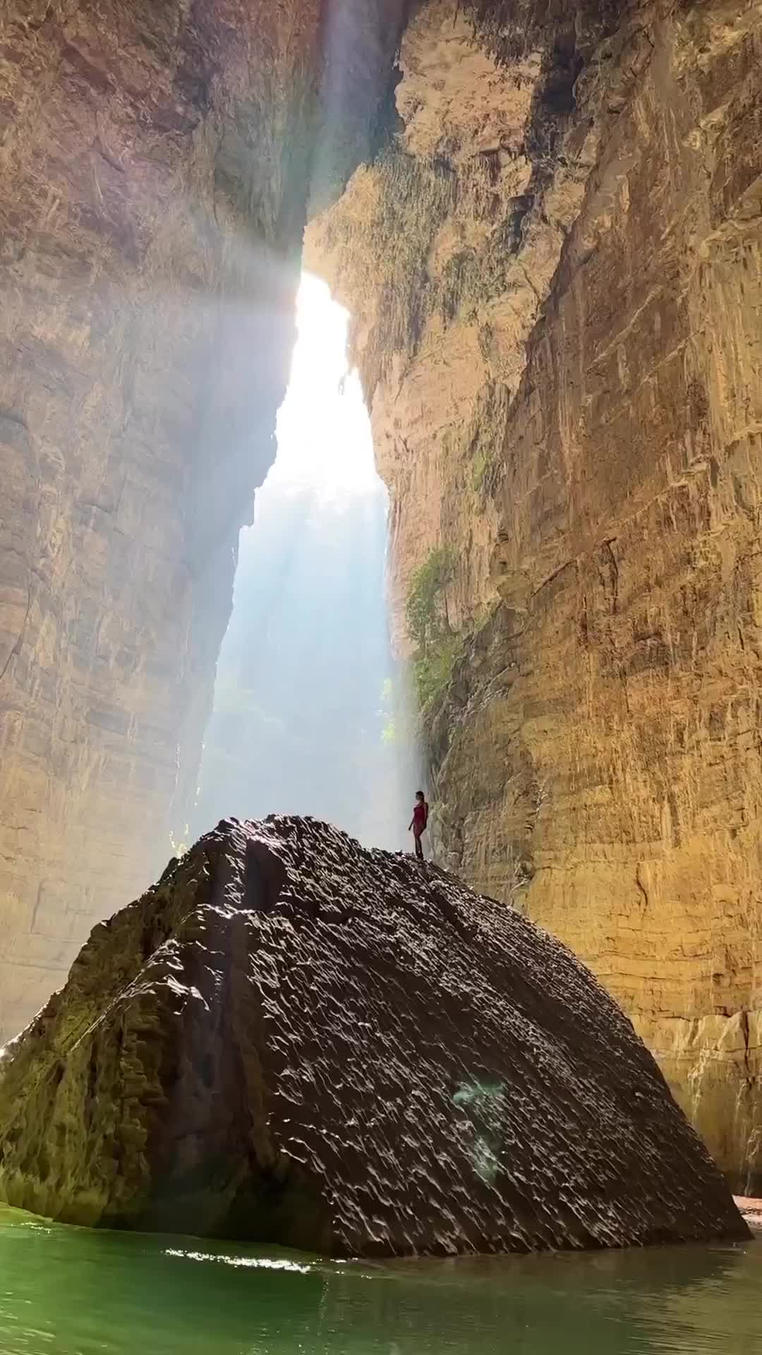 You will never be this young again. Do what makes you happy.

🧡💛🧡

✨✨

**********************************************************

📸  Credit 👉 @erikamtzga 
📍 Chiapas, Mexico 🇲🇽

**********************************************************

➕ Tag #amazingdestinations
➕ Follow @amazingdestinations.ad 

**********************************************************

#sunset #nature #chiapasiónate #sky #travel #beautiful #love #mexicana #mexican #naturephotography #skyporn #beach #sun #summer #skylovers #island #sunrise #sea #chiapasmexico #islands #chiapas #travelphotography #sunsets #adventure #redsky #mexico🇲🇽 #mexico #naturelovers #beachvibes