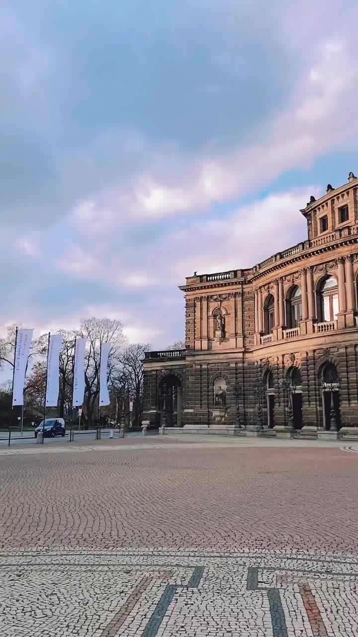 Discover the Majestic Semper Opera House, Dresden