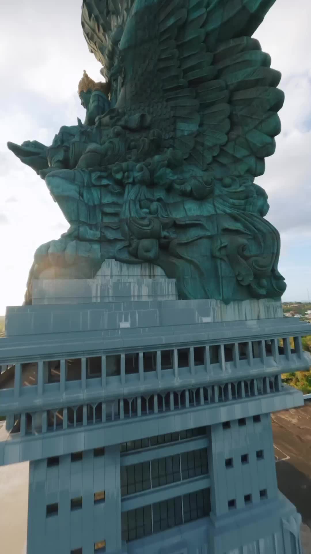 Garuda Wisnu Kencana statue is a 122 meters tall statue located in Garuda Wisnu Kencana Cultural Park, Bali, Indonesia. It was designed by Nyoman Nuarta and inaugurated in September 2018. The total height of the monument, including the 46-meter base pedestal is 122 m.

To fly a drone here you need to get a permit first, just come to the ticketing and ask the staff, its pretty easy and quick process. 

Sfx by @ocular.sounds 

#fpv #fpvdrone #sriwijayacameradenpasar #bali