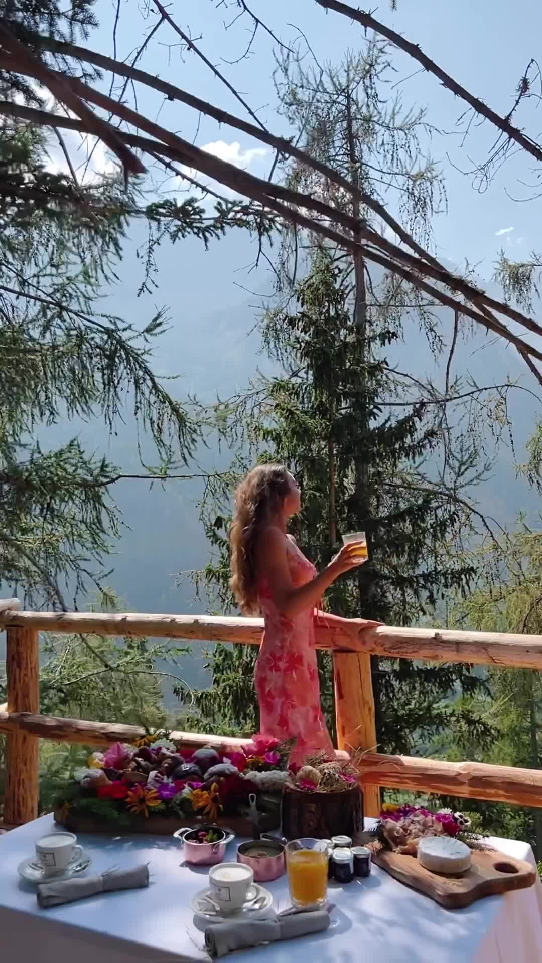 Breakfast in the Treetops at Chalet al Foss, Italy